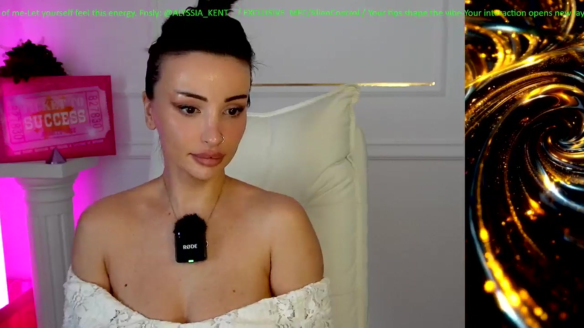 Gallery image thumbnail from AlienControl's myfreecams stream on, 01/20/2026, 15:56 image 6 of 20