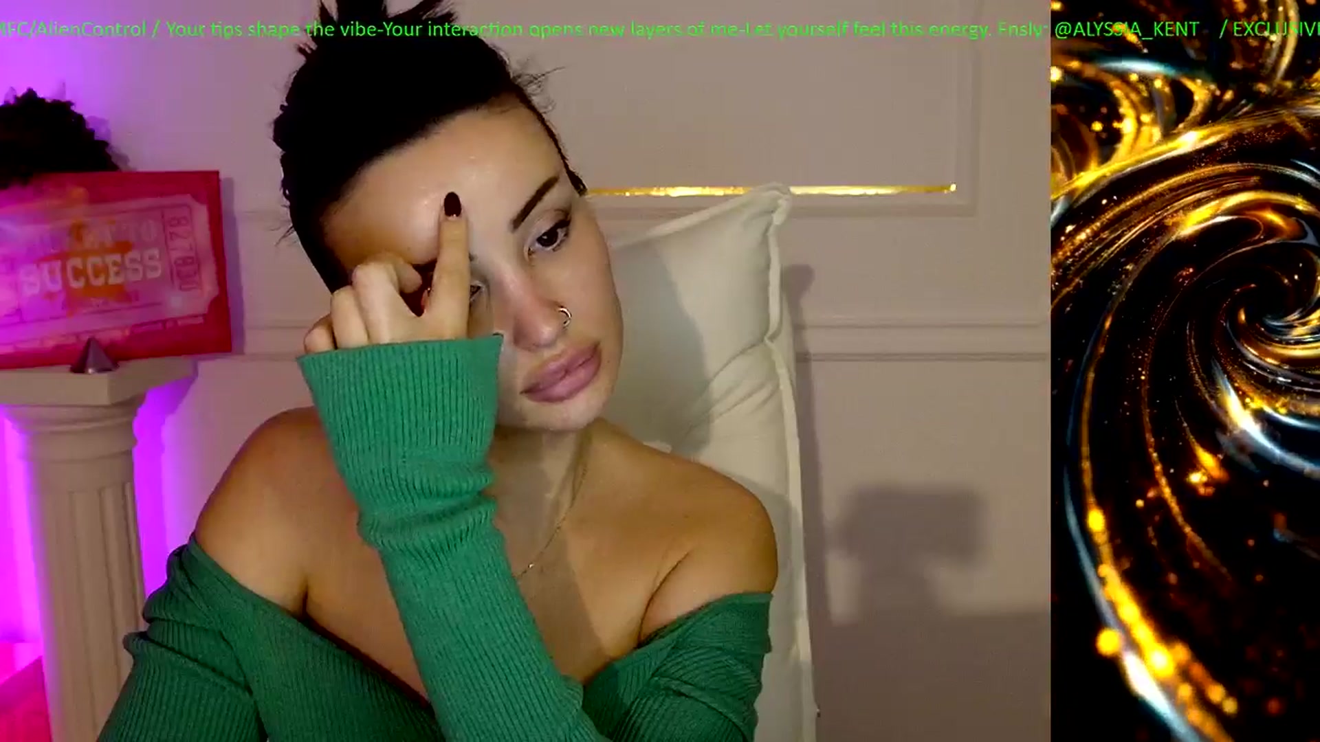 Gallery image thumbnail from AlienControl's myfreecams stream on, 01/20/2026, 21:13 image 17 of 20