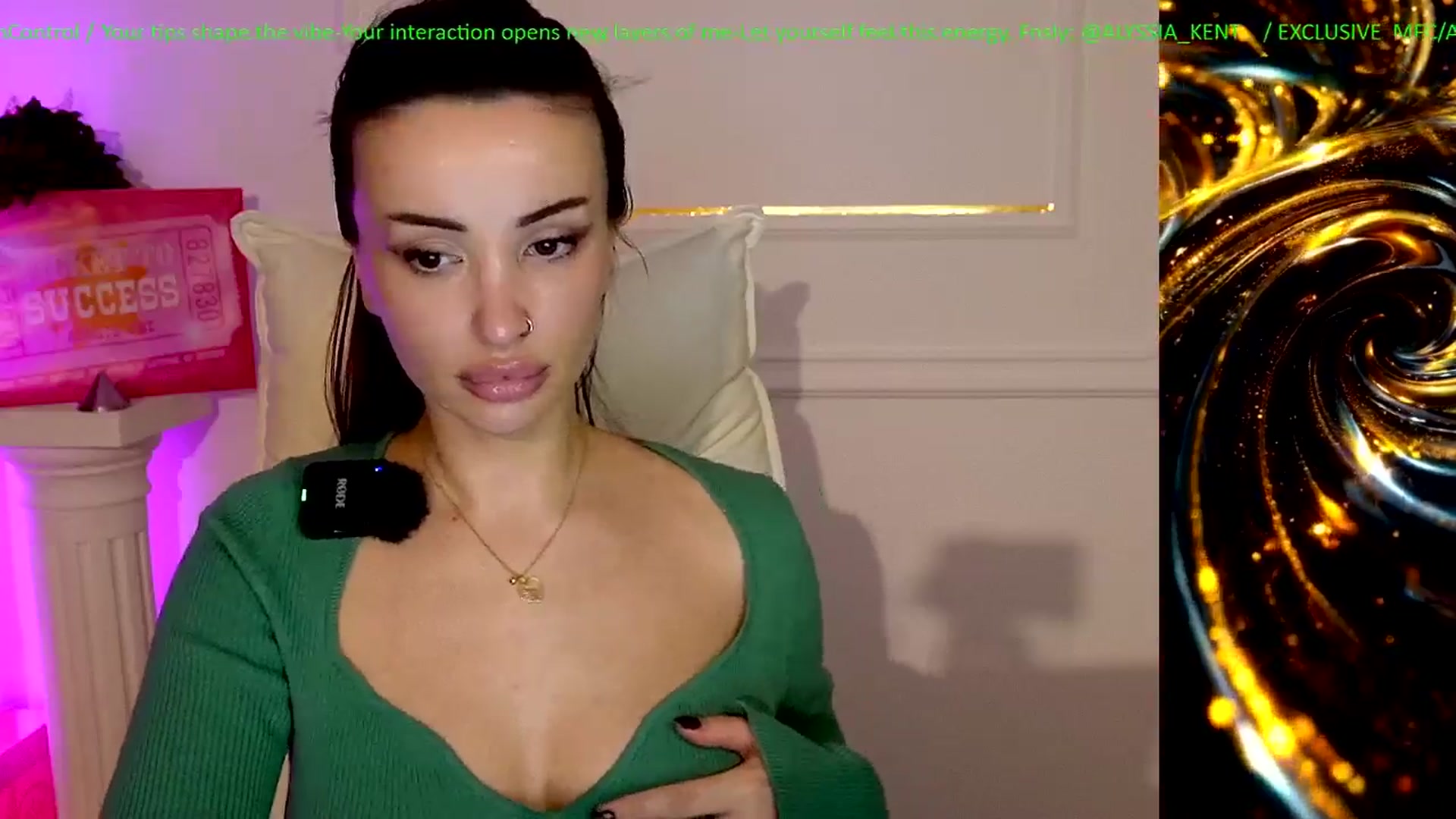 Gallery image thumbnail from AlienControl's myfreecams stream on, 01/20/2026, 21:13 image 5 of 20