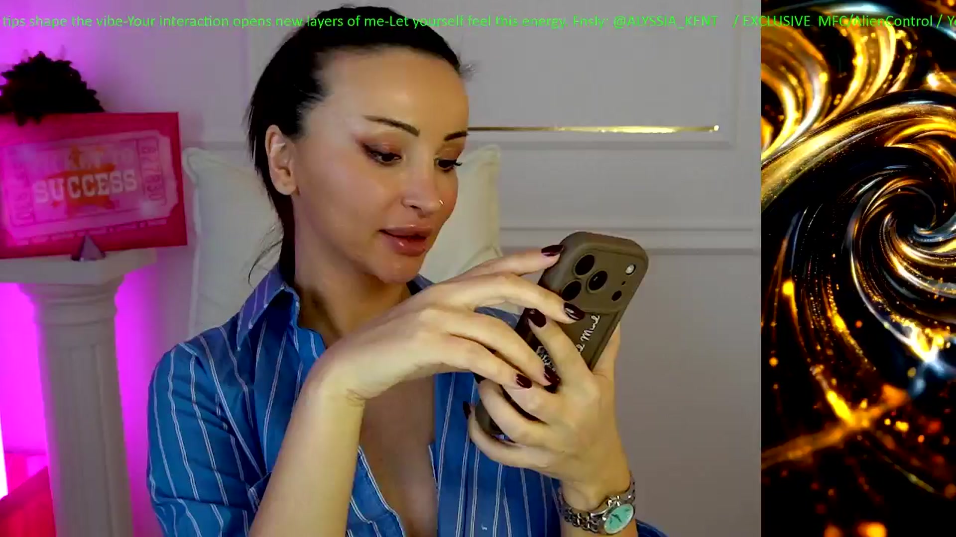 Gallery image thumbnail from AlienControl's myfreecams stream on, 01/21/2026, 14:59 image 1 of 20