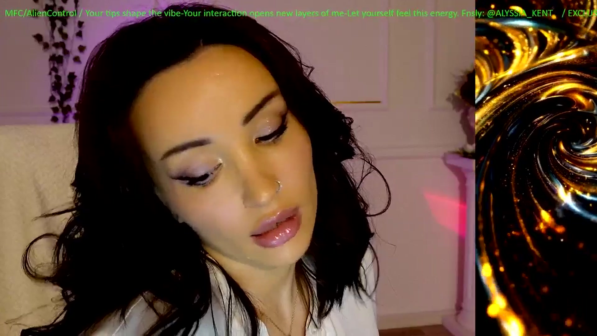 Gallery image thumbnail from AlienControl's myfreecams stream on, 01/30/2026, 19:20 image 7 of 20