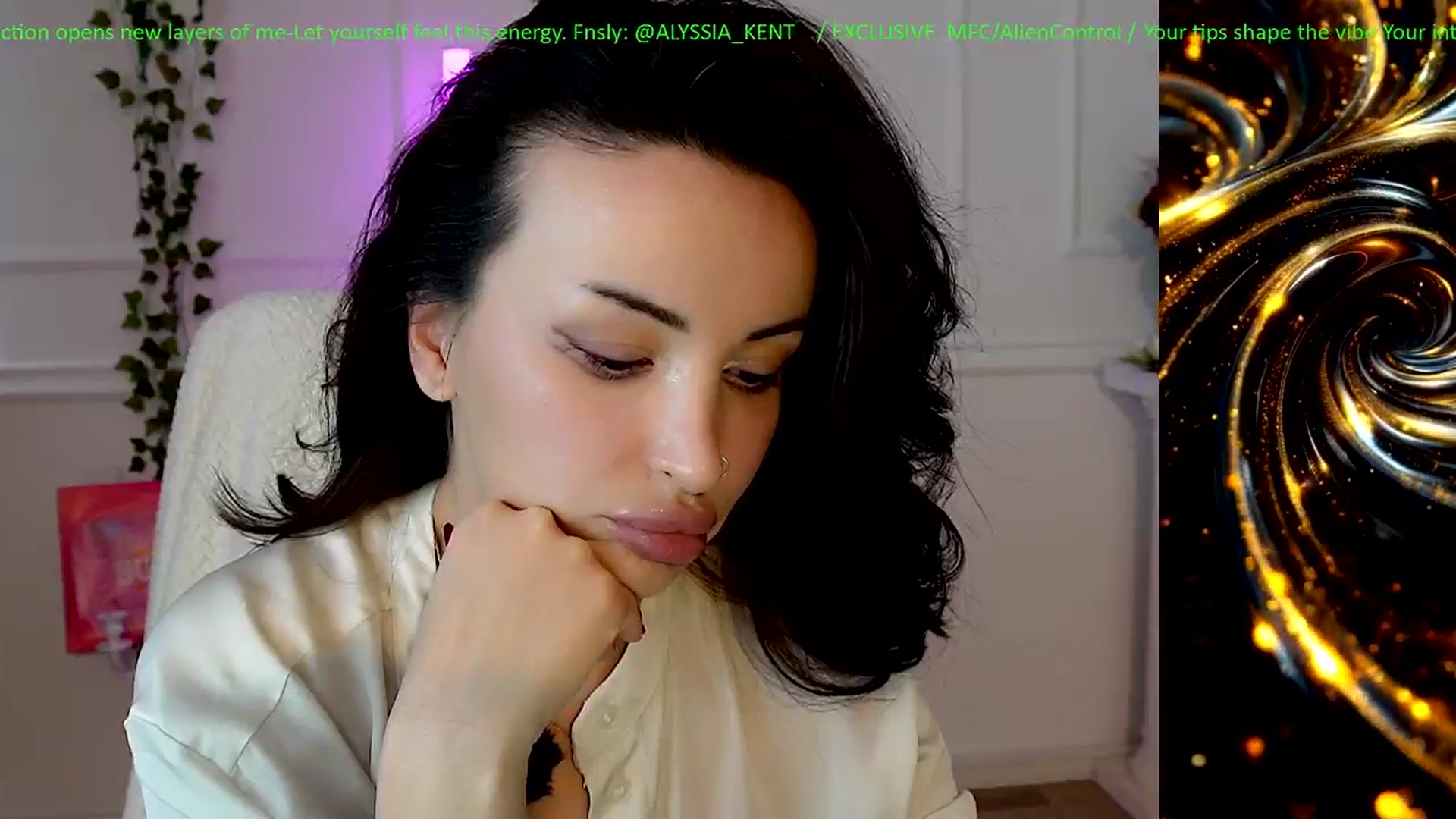 Gallery image thumbnail from AlienControl's myfreecams stream on, 01/31/2026, 14:15 image 9 of 20