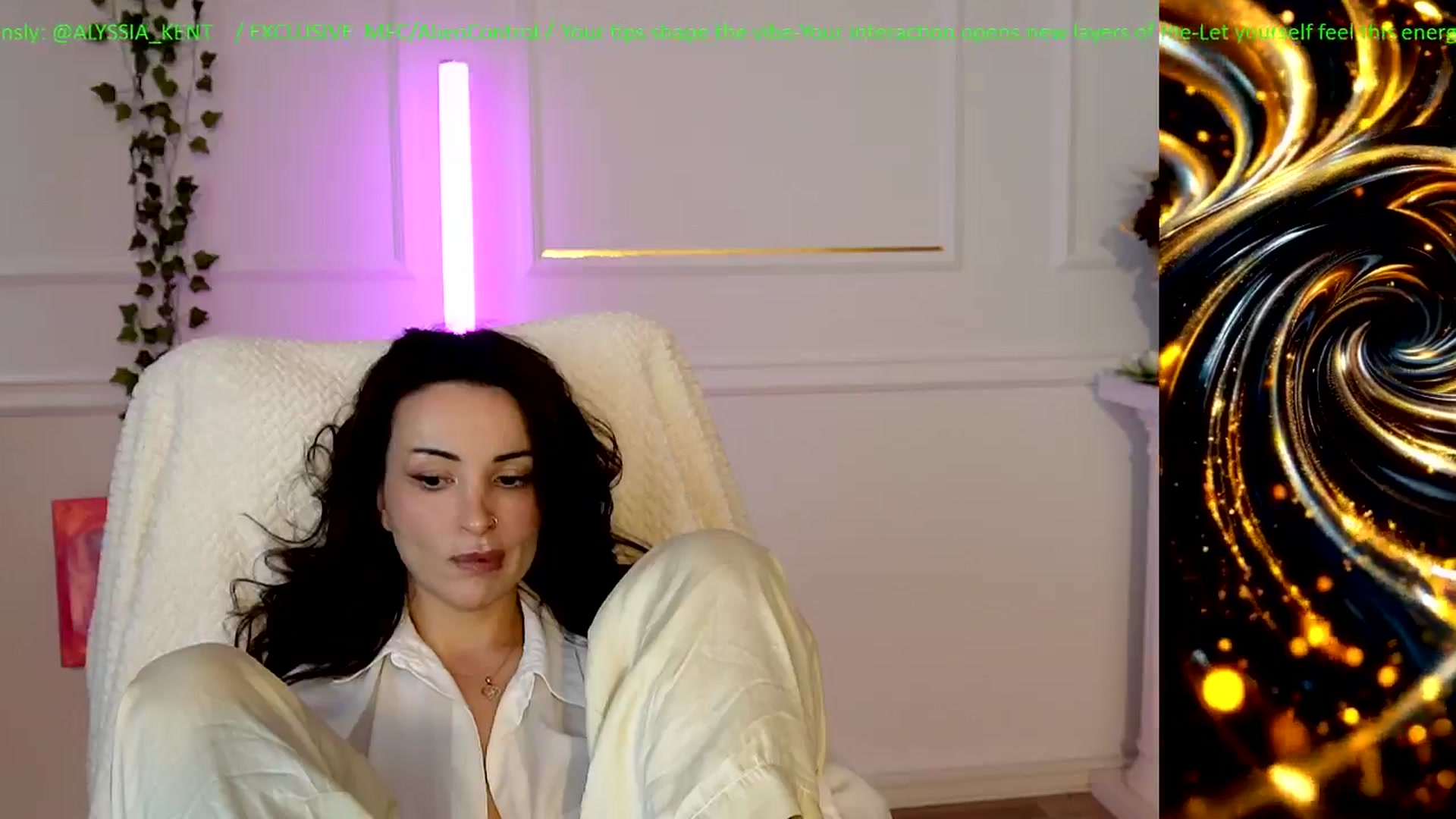 Gallery image thumbnail from AlienControl's myfreecams stream on, 01/31/2026, 14:15 image 17 of 20