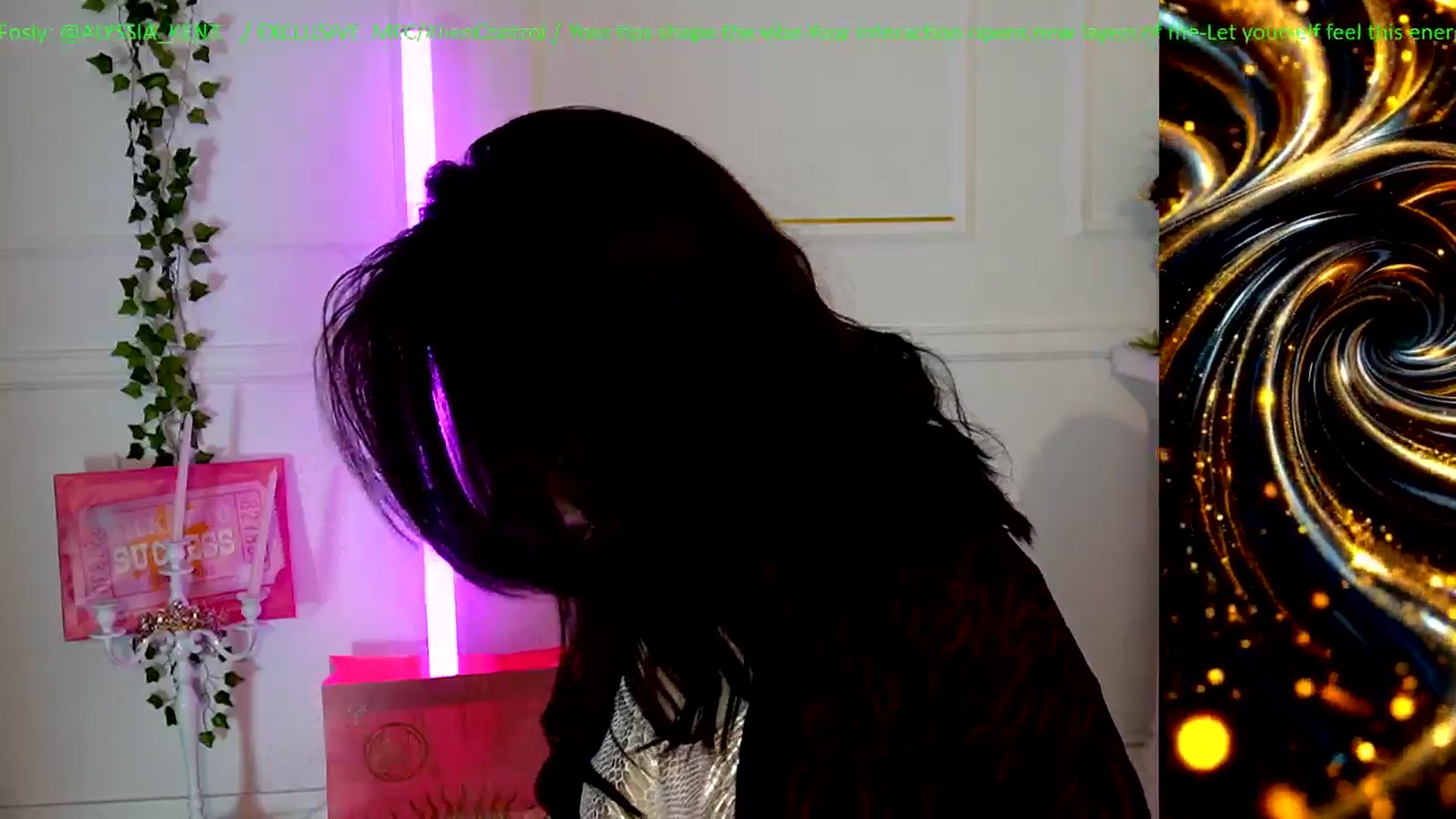 Gallery image thumbnail from AlienControl's myfreecams stream on, 02/01/2026, 18:19 image 4 of 20