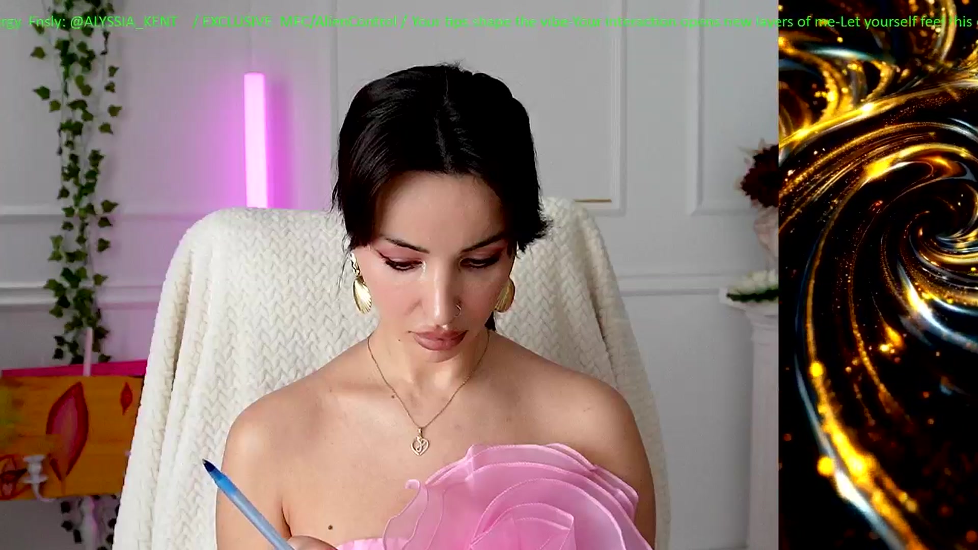 Gallery image thumbnail from AlienControl's myfreecams stream on, 02/02/2026, 13:44 image 7 of 20