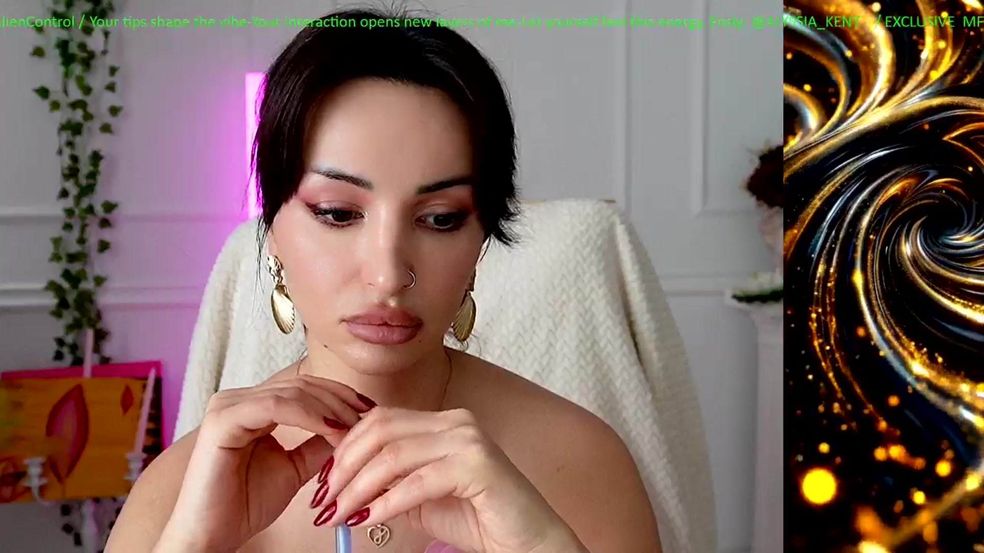 Gallery image thumbnail from AlienControl's myfreecams stream on, 02/02/2026, 13:44 image 11 of 20