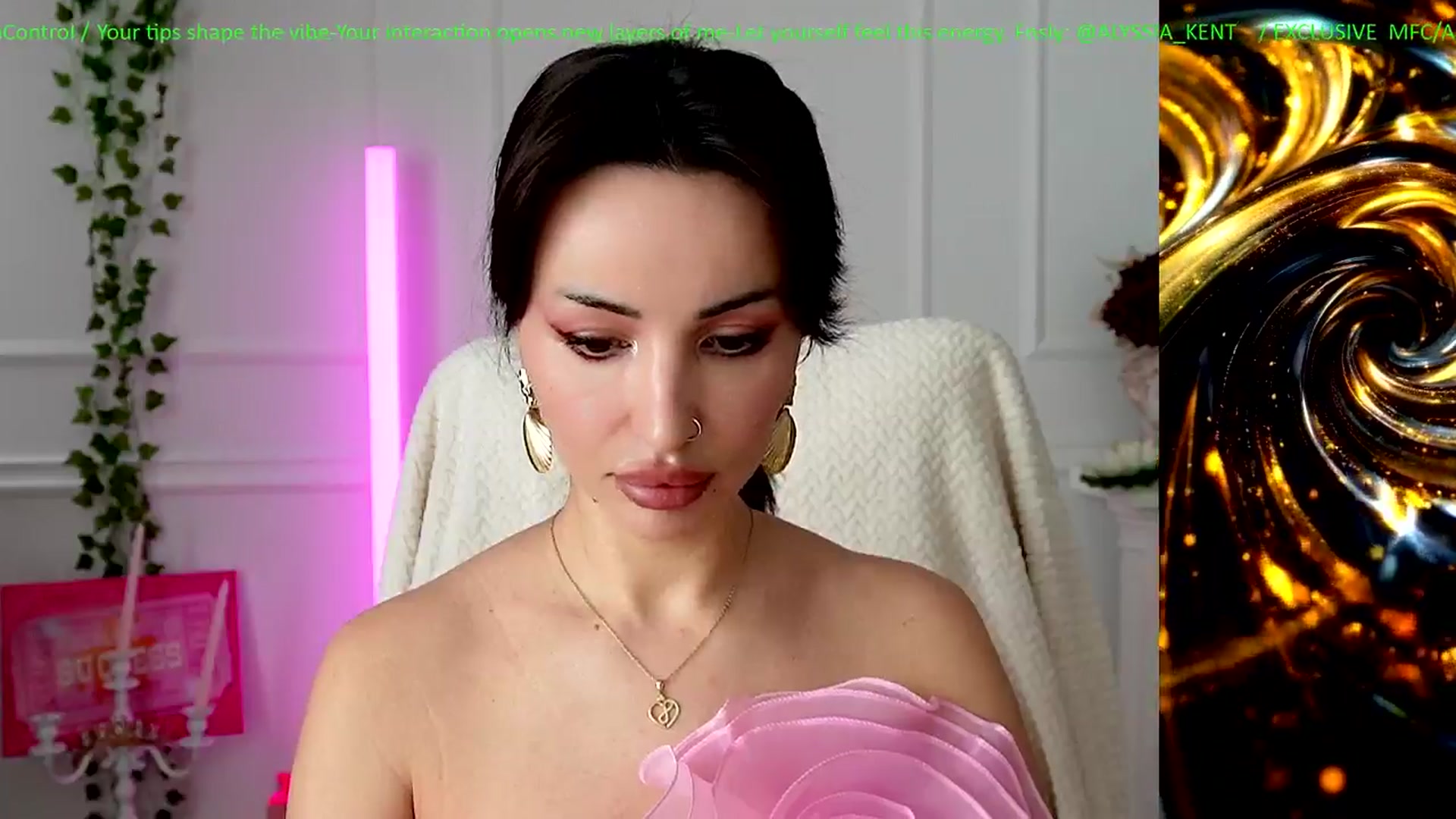 Gallery image thumbnail from AlienControl's myfreecams stream on, 02/02/2026, 13:44 image 2 of 20