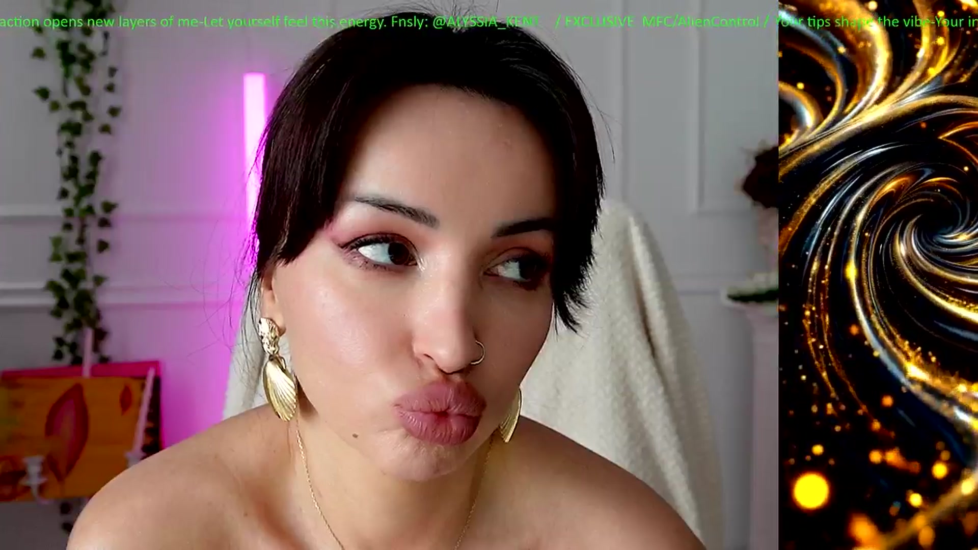 Gallery image thumbnail from AlienControl's myfreecams stream on, 02/02/2026, 13:44 image 18 of 20