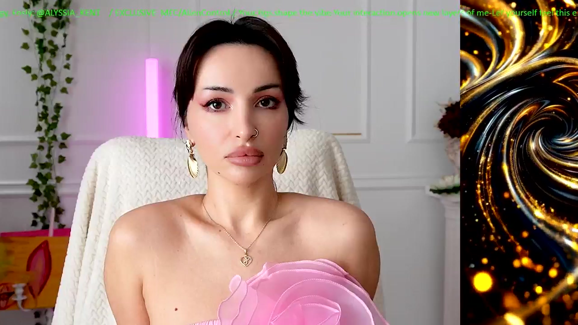 Gallery image thumbnail from AlienControl's myfreecams stream on, 02/02/2026, 13:44 image 4 of 20