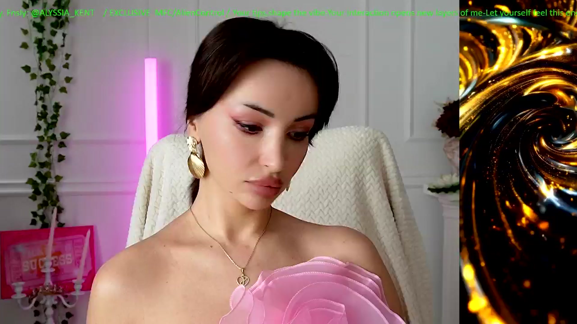 Gallery image thumbnail from AlienControl's myfreecams stream on, 02/02/2026, 13:44 image 1 of 20