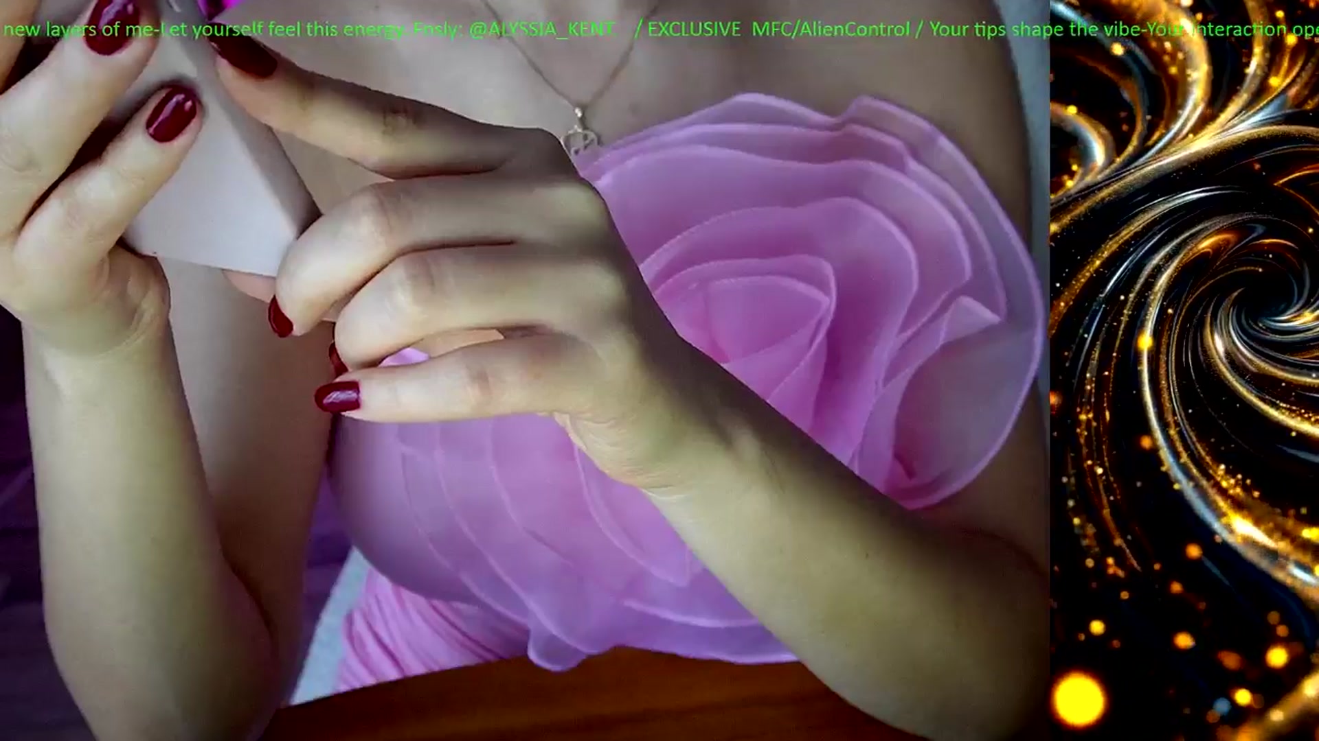Gallery image thumbnail from AlienControl's myfreecams stream on, 02/02/2026, 17:32 image 4 of 20