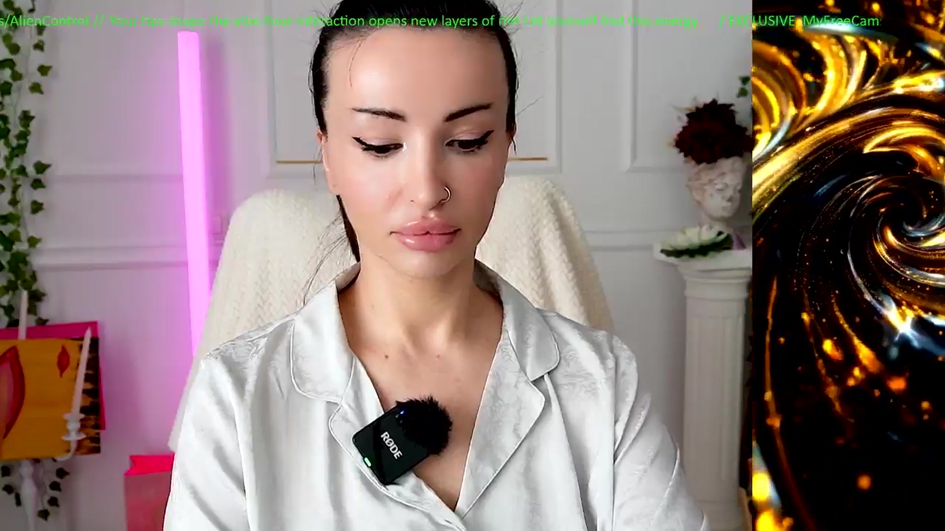 Gallery image thumbnail from AlienControl's myfreecams stream on, 02/04/2026, 09:22 image 15 of 20
