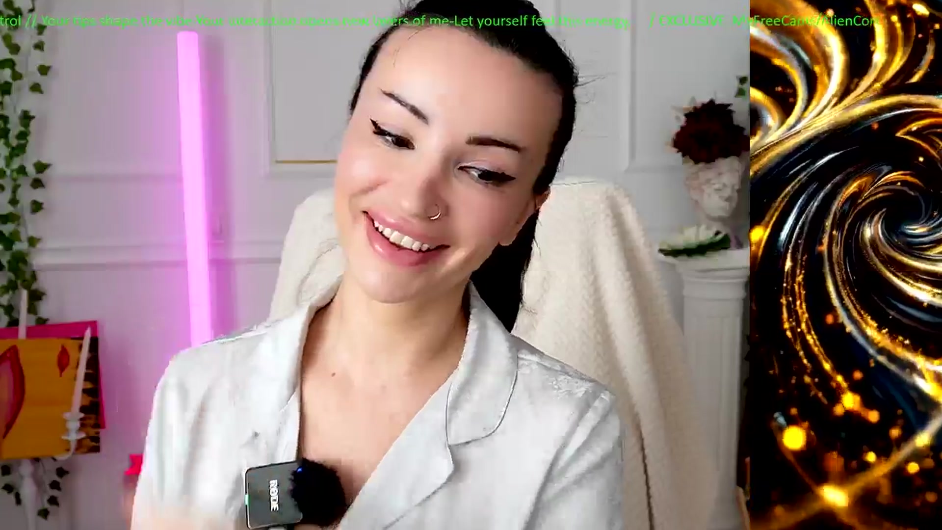 Gallery image thumbnail from AlienControl's myfreecams stream on, 02/04/2026, 09:22 image 19 of 20