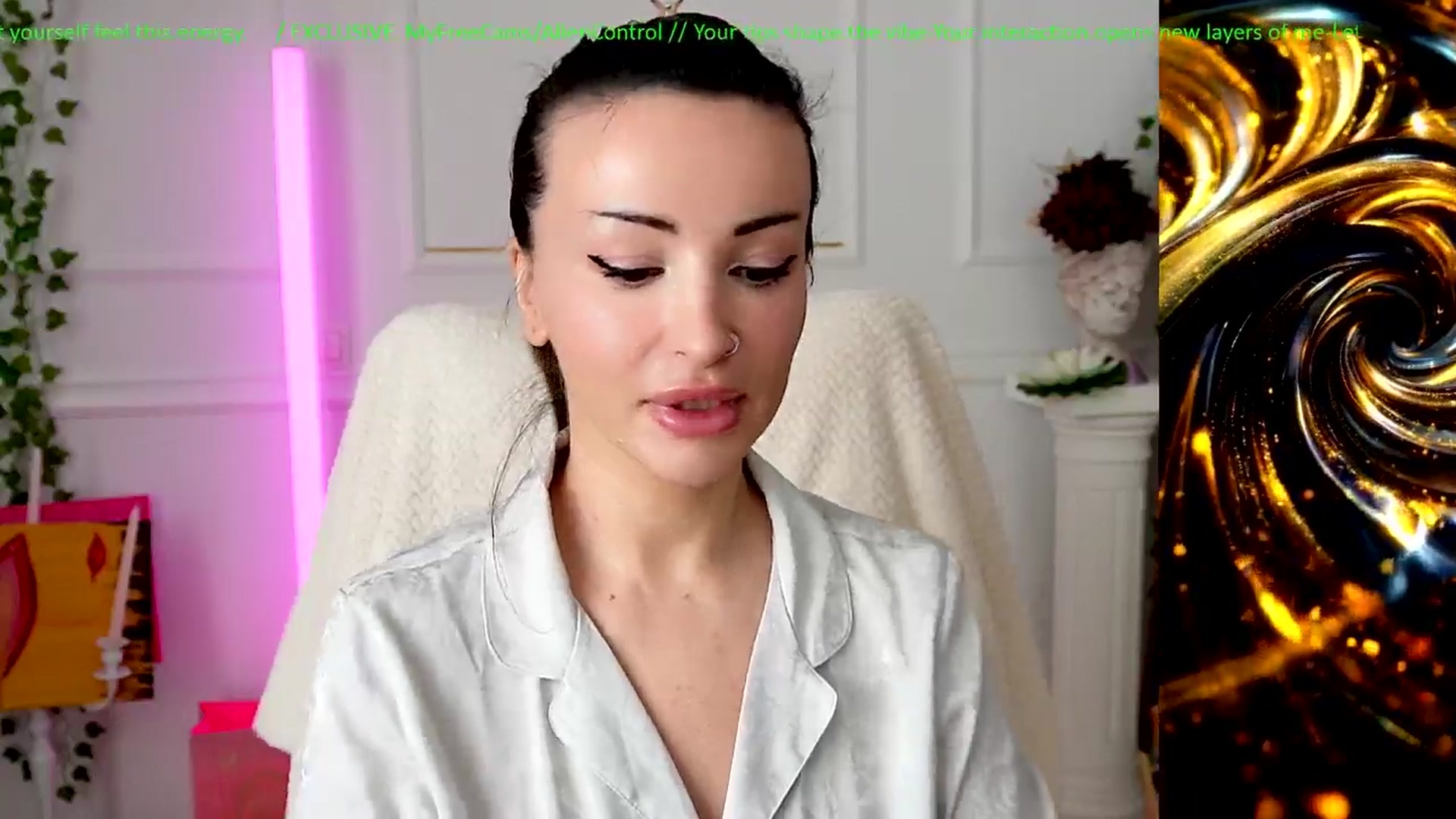 Gallery image thumbnail from AlienControl's myfreecams stream on, 02/04/2026, 09:22 image 4 of 20