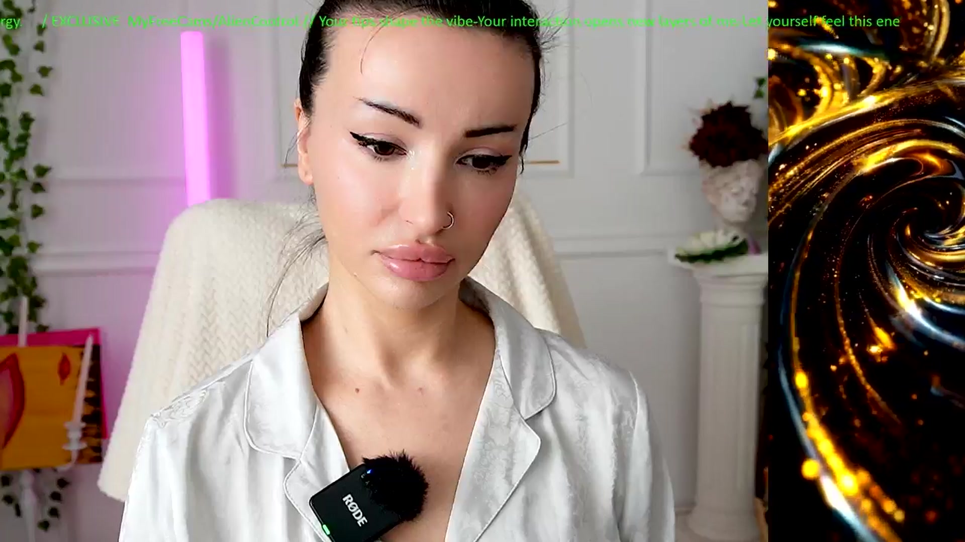 Gallery image thumbnail from AlienControl's myfreecams stream on, 02/04/2026, 09:22 image 16 of 20