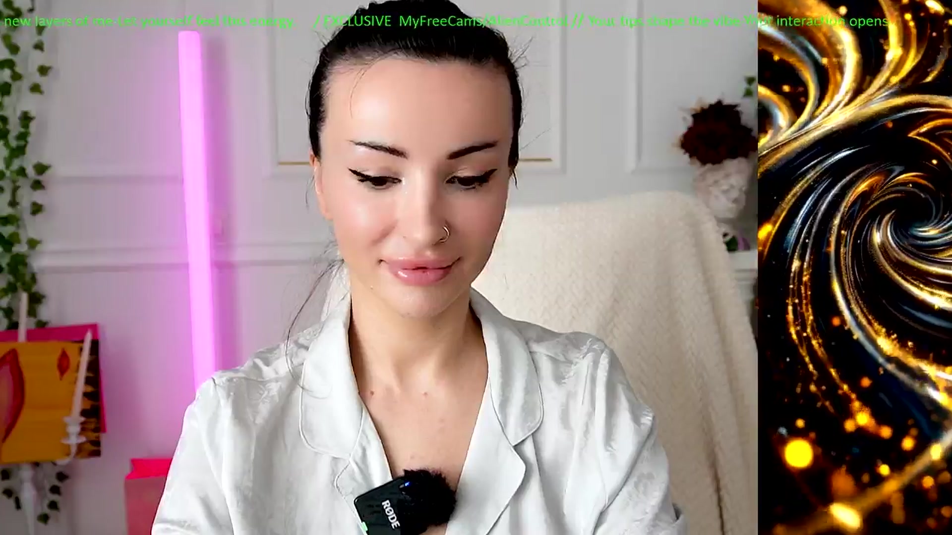 Gallery image thumbnail from AlienControl's myfreecams stream on, 02/04/2026, 09:22 image 13 of 20