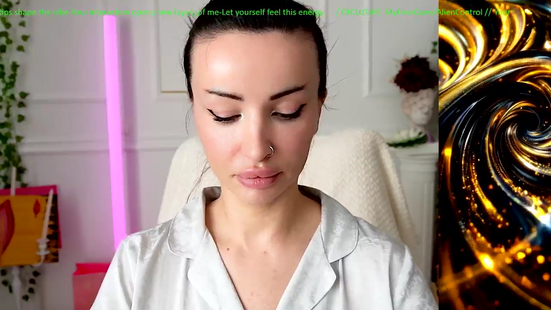 Gallery image thumbnail from AlienControl's myfreecams stream on, 02/04/2026, 10:23 image 18 of 20
