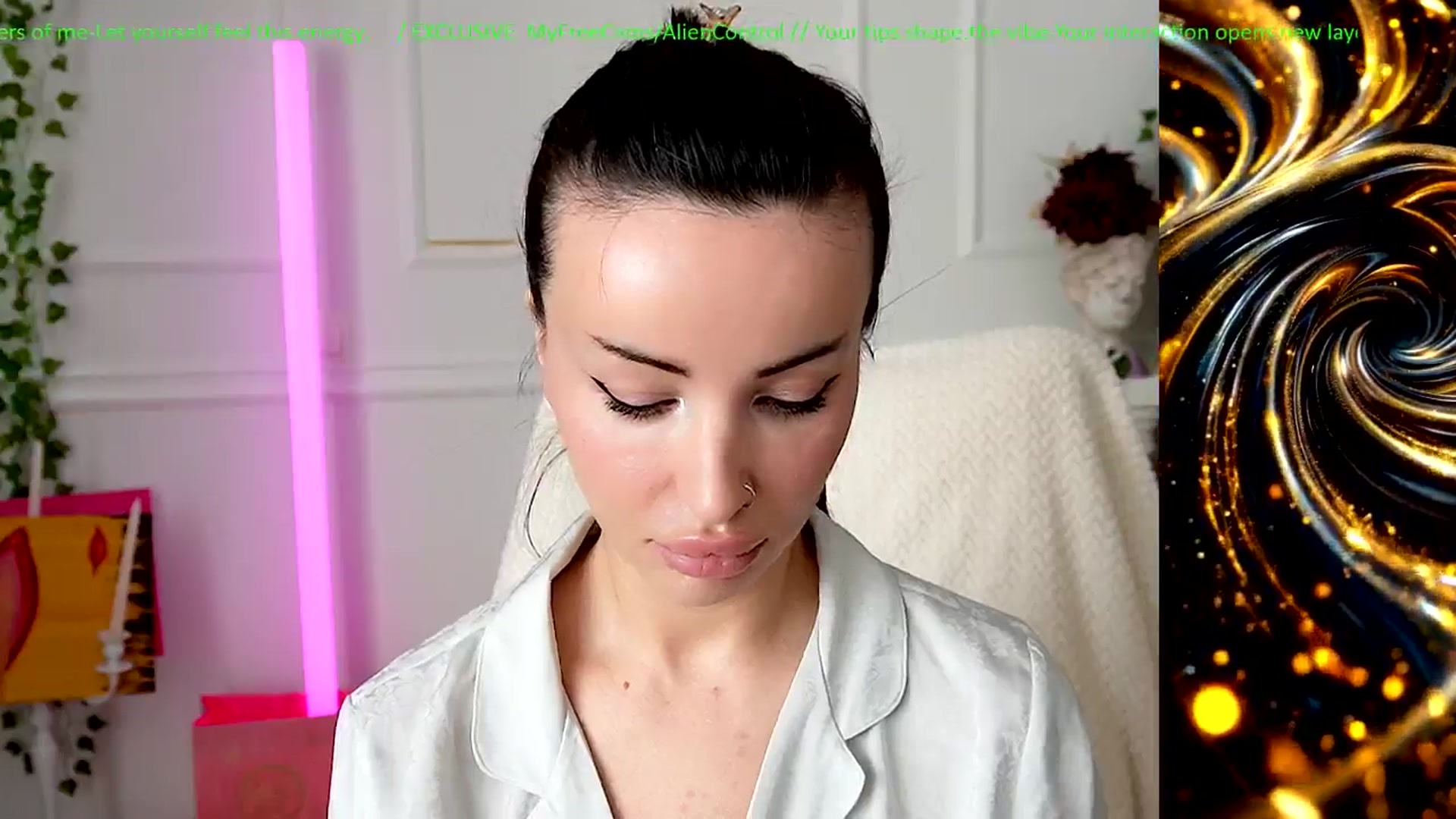 Gallery image thumbnail from AlienControl's myfreecams stream on, 02/04/2026, 10:23 image 3 of 20