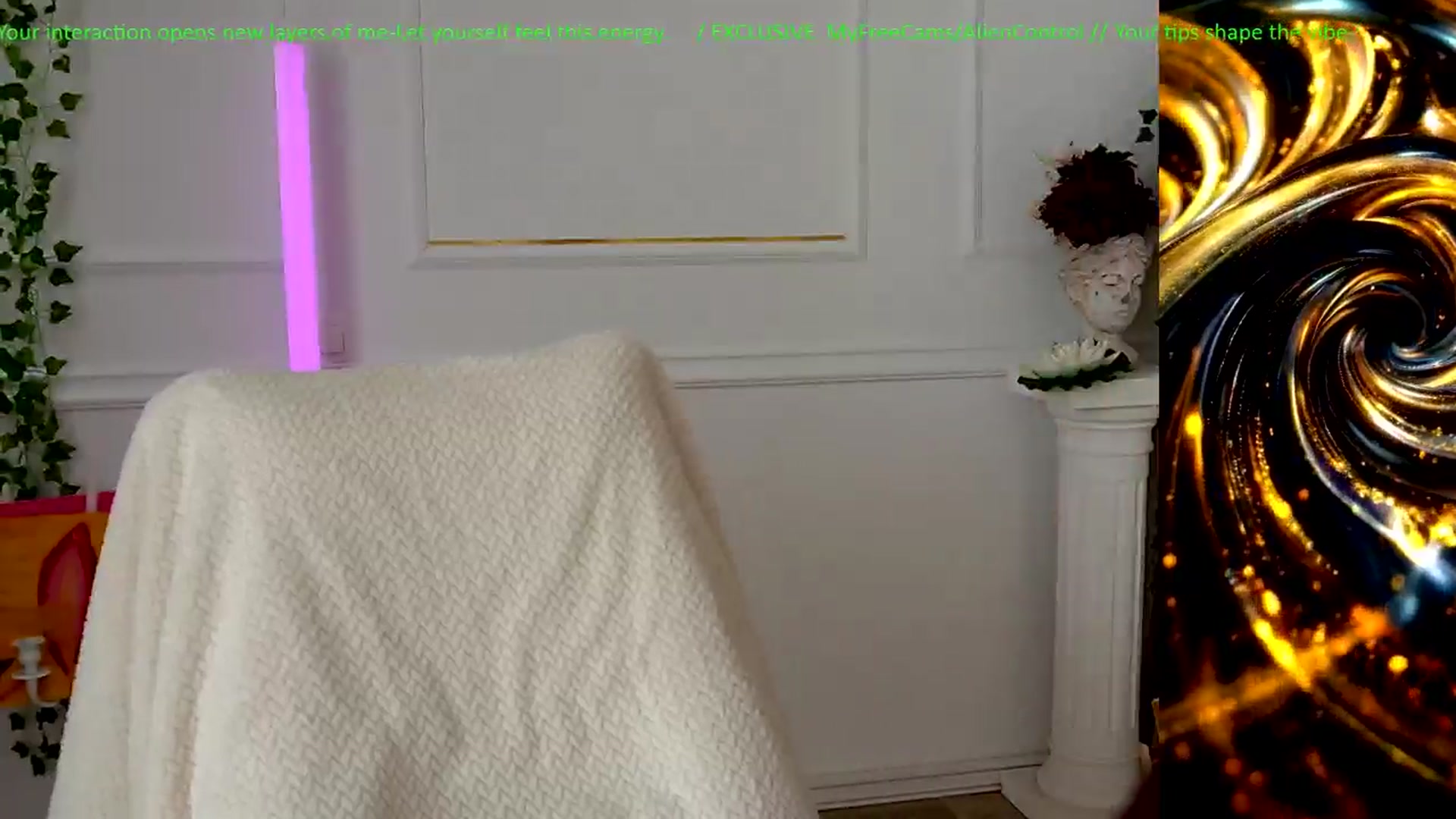 Gallery image thumbnail from AlienControl's myfreecams stream on, 02/04/2026, 13:30 image 8 of 20