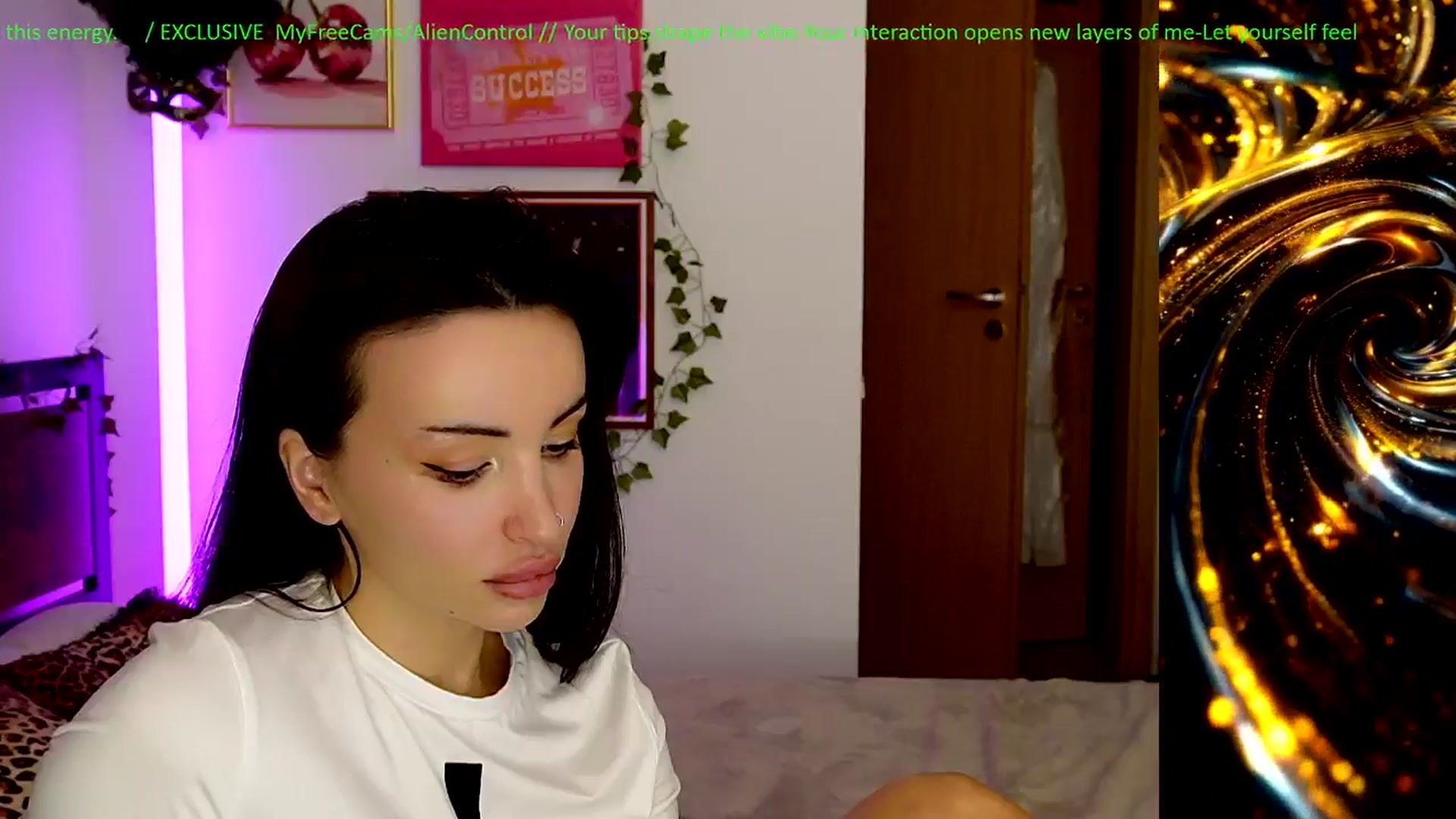 Gallery image thumbnail from AlienControl's myfreecams stream on, 02/06/2026, 11:34 image 6 of 20