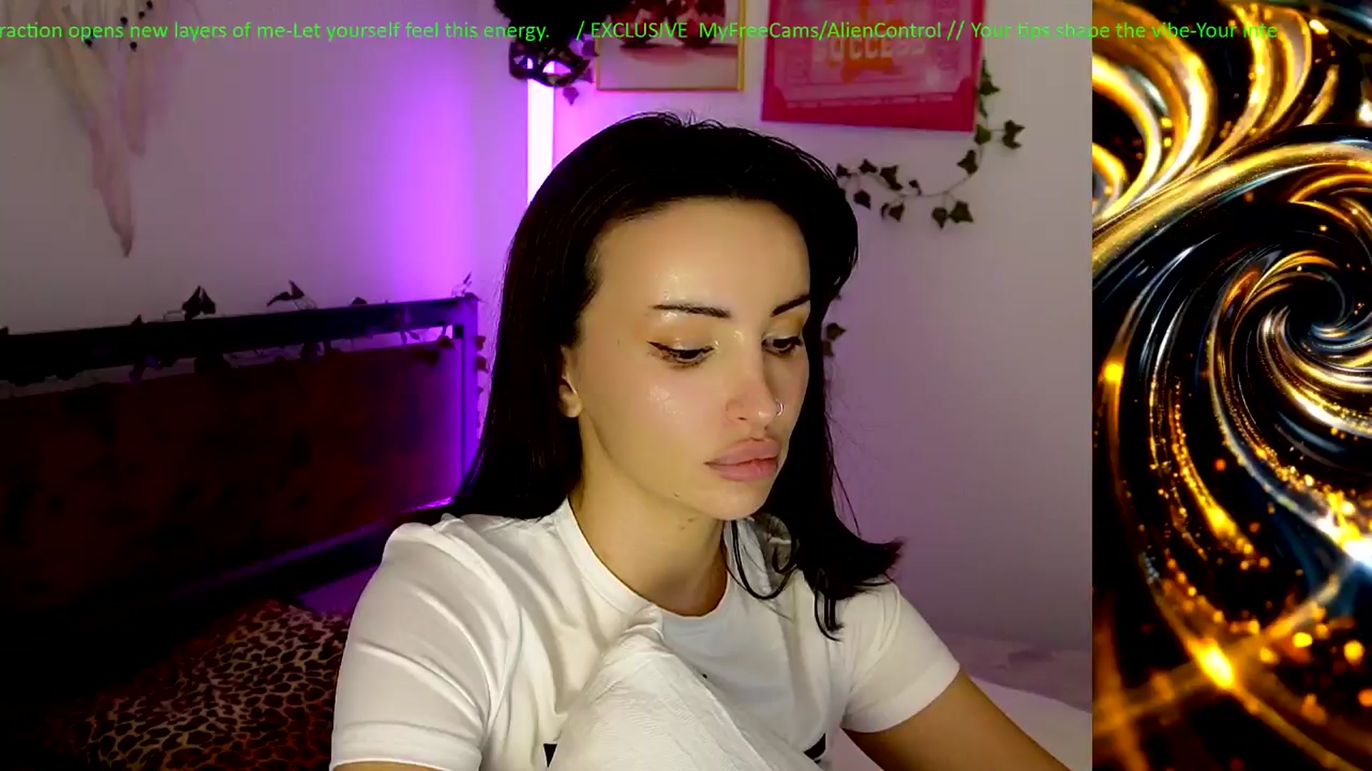 Gallery image thumbnail from AlienControl's myfreecams stream on, 02/06/2026, 15:28 image 14 of 20