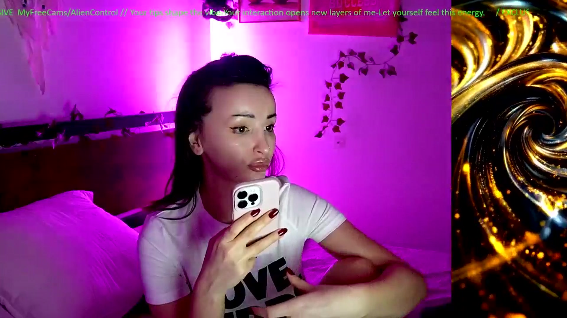 Gallery image thumbnail from AlienControl's myfreecams stream on, 02/06/2026, 21:56 image 3 of 20