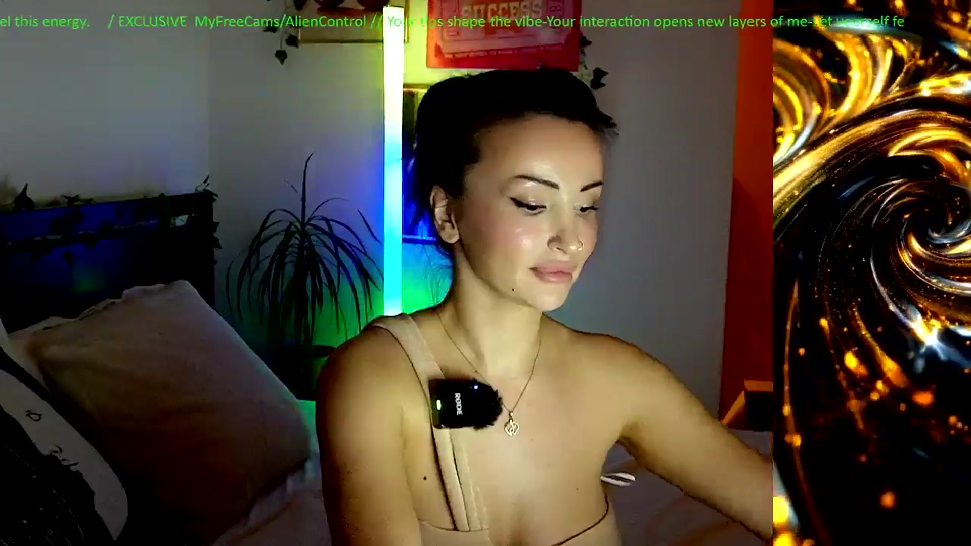 Gallery image thumbnail from AlienControl's myfreecams stream on, 02/19/2026, 21:02 image 3 of 20
