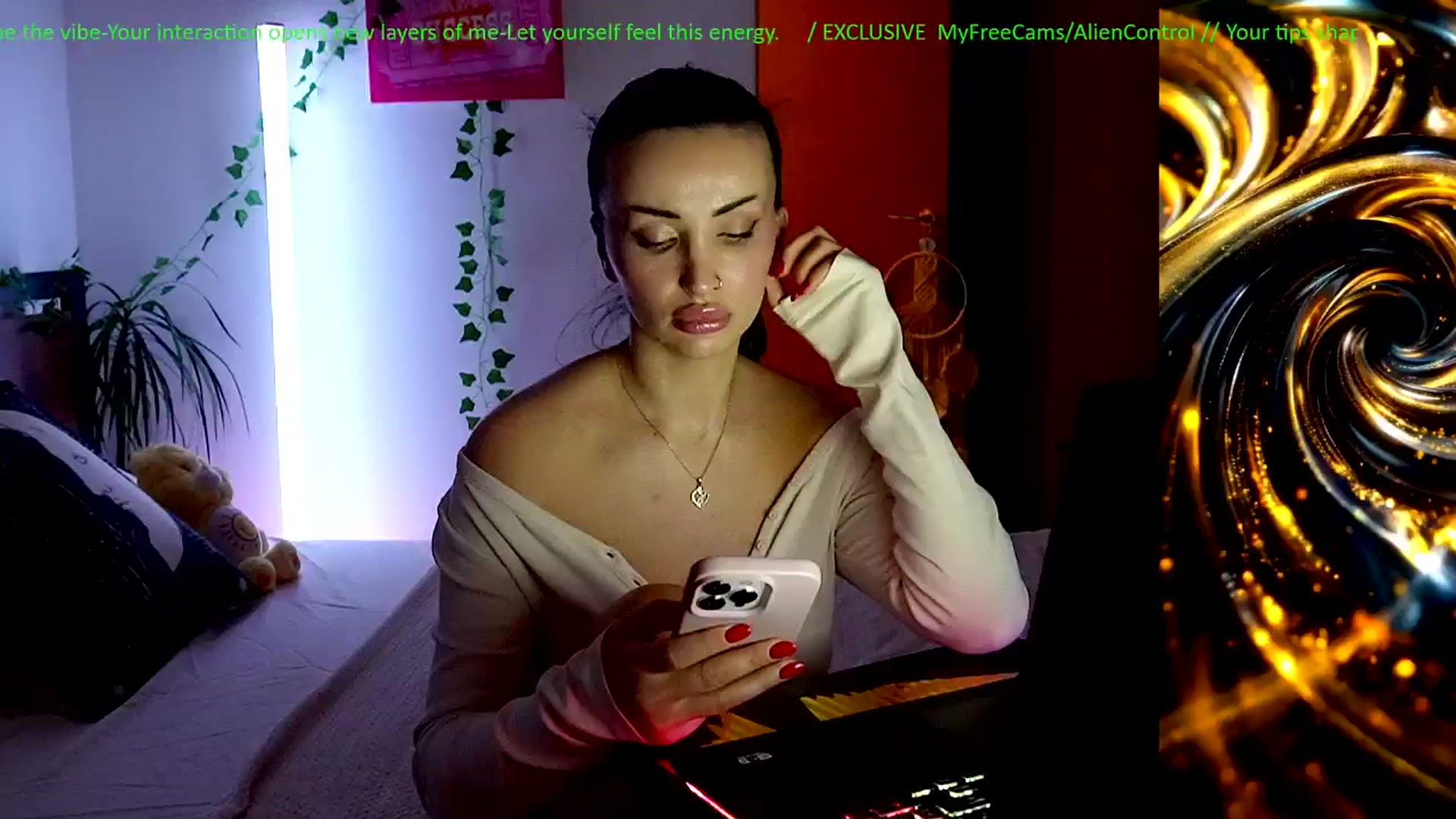 Gallery image thumbnail from AlienControl's myfreecams stream on, 02/25/2026, 18:13 image 16 of 20