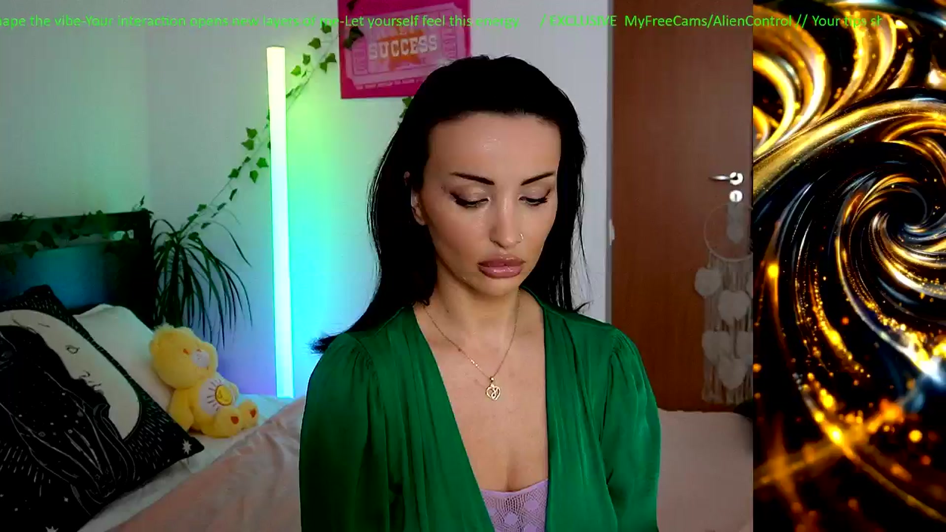 Gallery image thumbnail from AlienControl's myfreecams stream on, 03/04/2026, 14:30 image 3 of 20