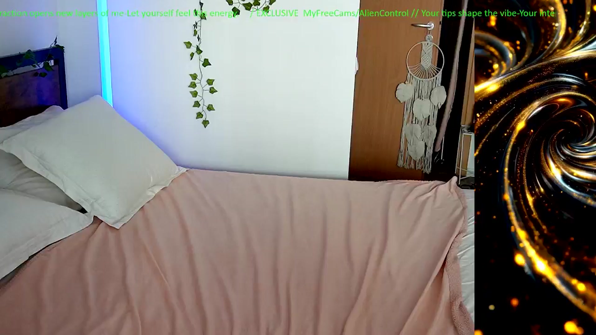 Gallery image thumbnail from AlienControl's myfreecams stream on, 03/19/2026, 15:02 image 1 of 20