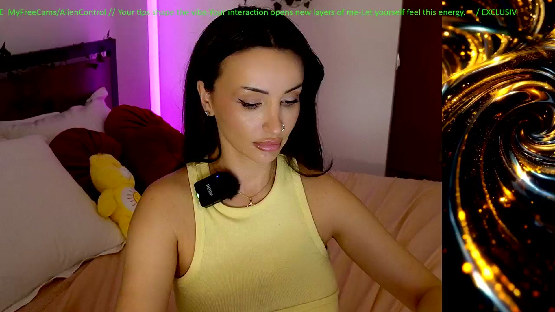 Gallery image thumbnail from AlienControl's myfreecams stream on, 03/23/2026, 18:00 image 19 of 20