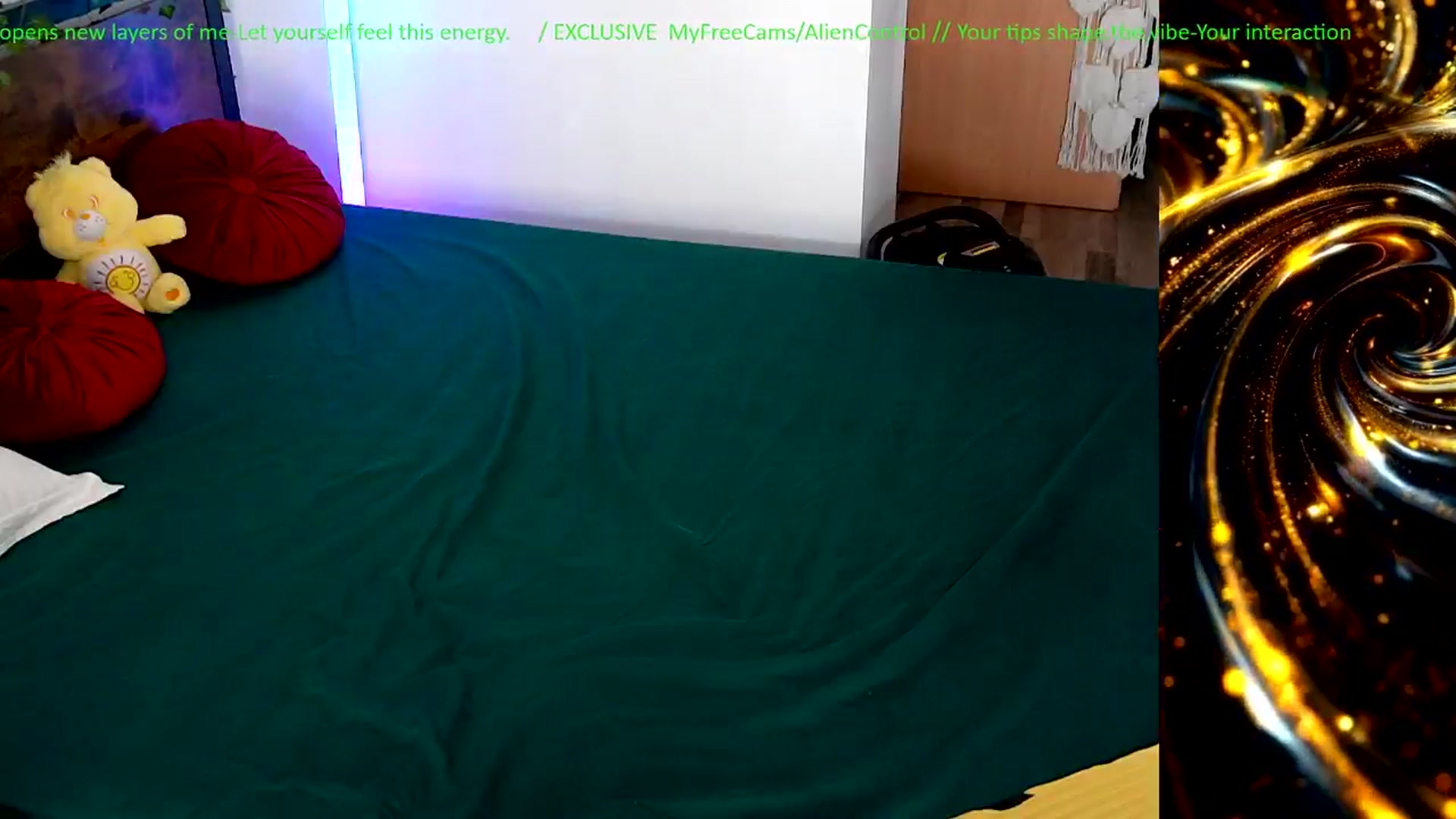 Gallery image thumbnail from AlienControl's myfreecams stream on, 04/17/2026, 15:29 image 5 of 20