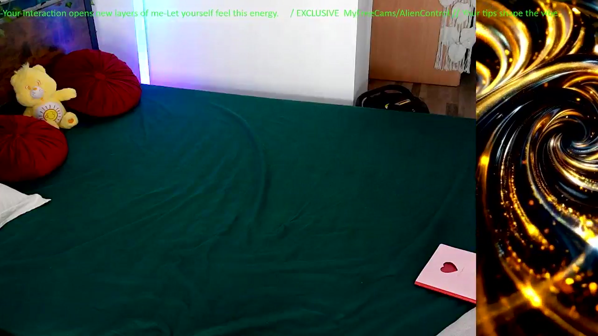 Gallery image thumbnail from AlienControl's myfreecams stream on, 04/17/2026, 15:29 image 3 of 20