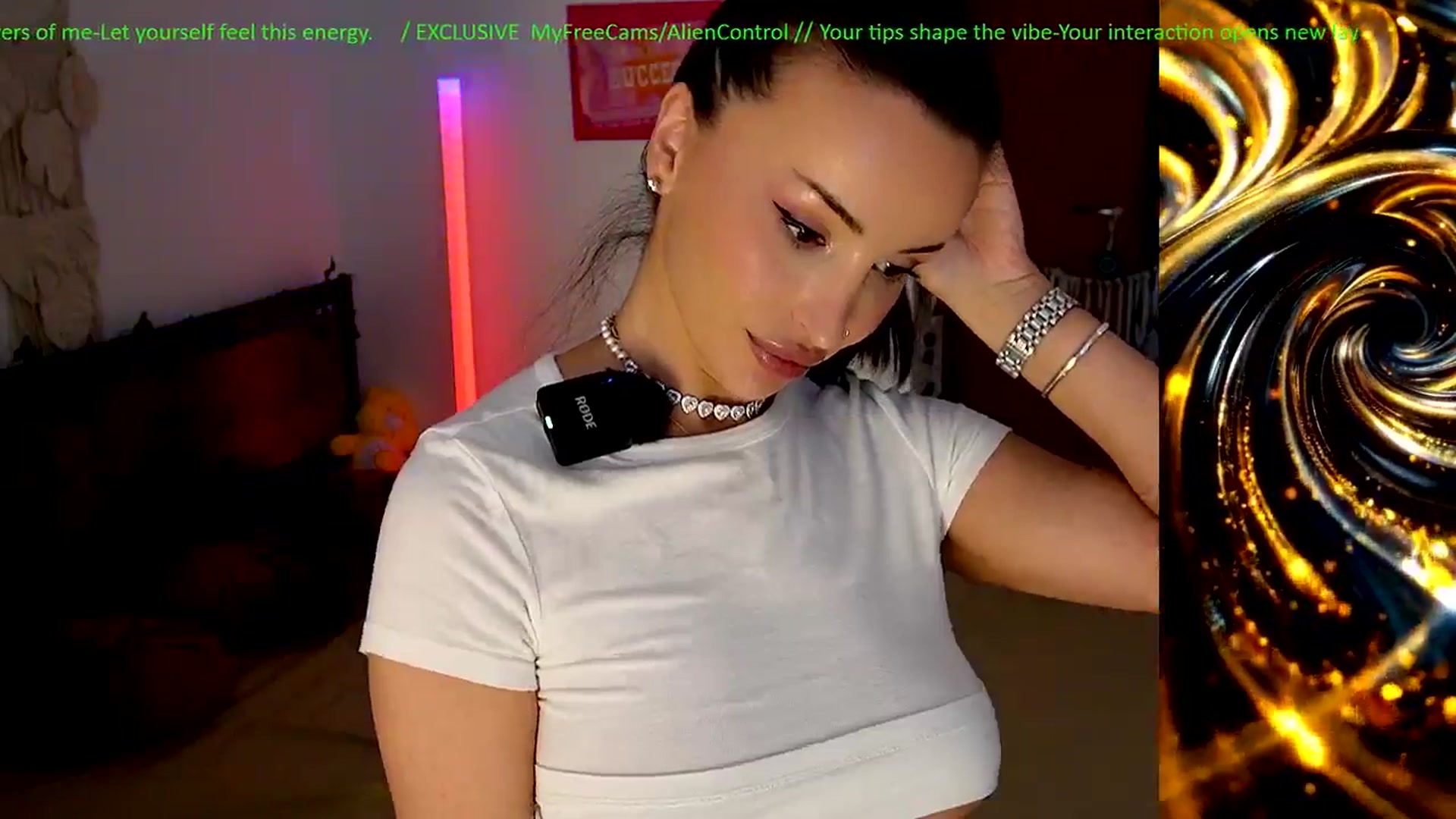 Gallery image thumbnail from AlienControl's myfreecams stream on, 04/26/2026, 16:07 image 14 of 20