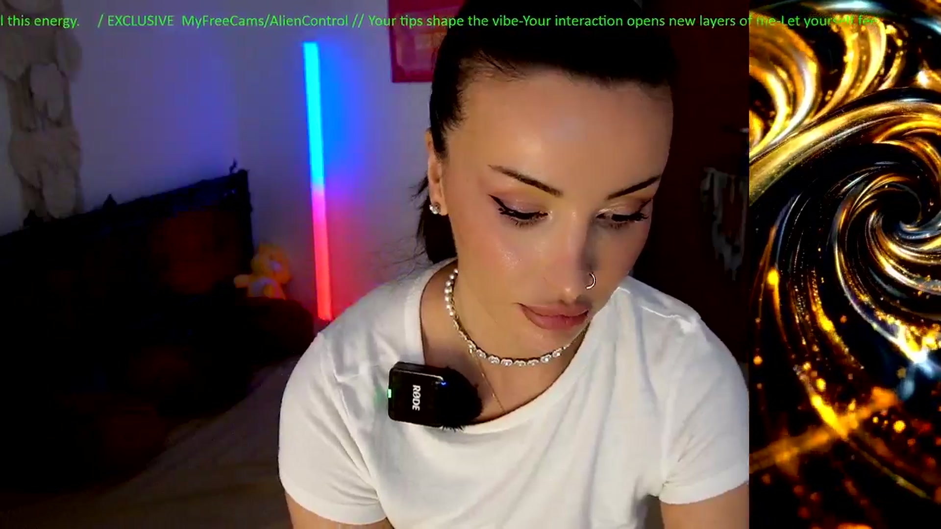 Gallery image thumbnail from AlienControl's myfreecams stream on, 04/26/2026, 16:07 image 10 of 20