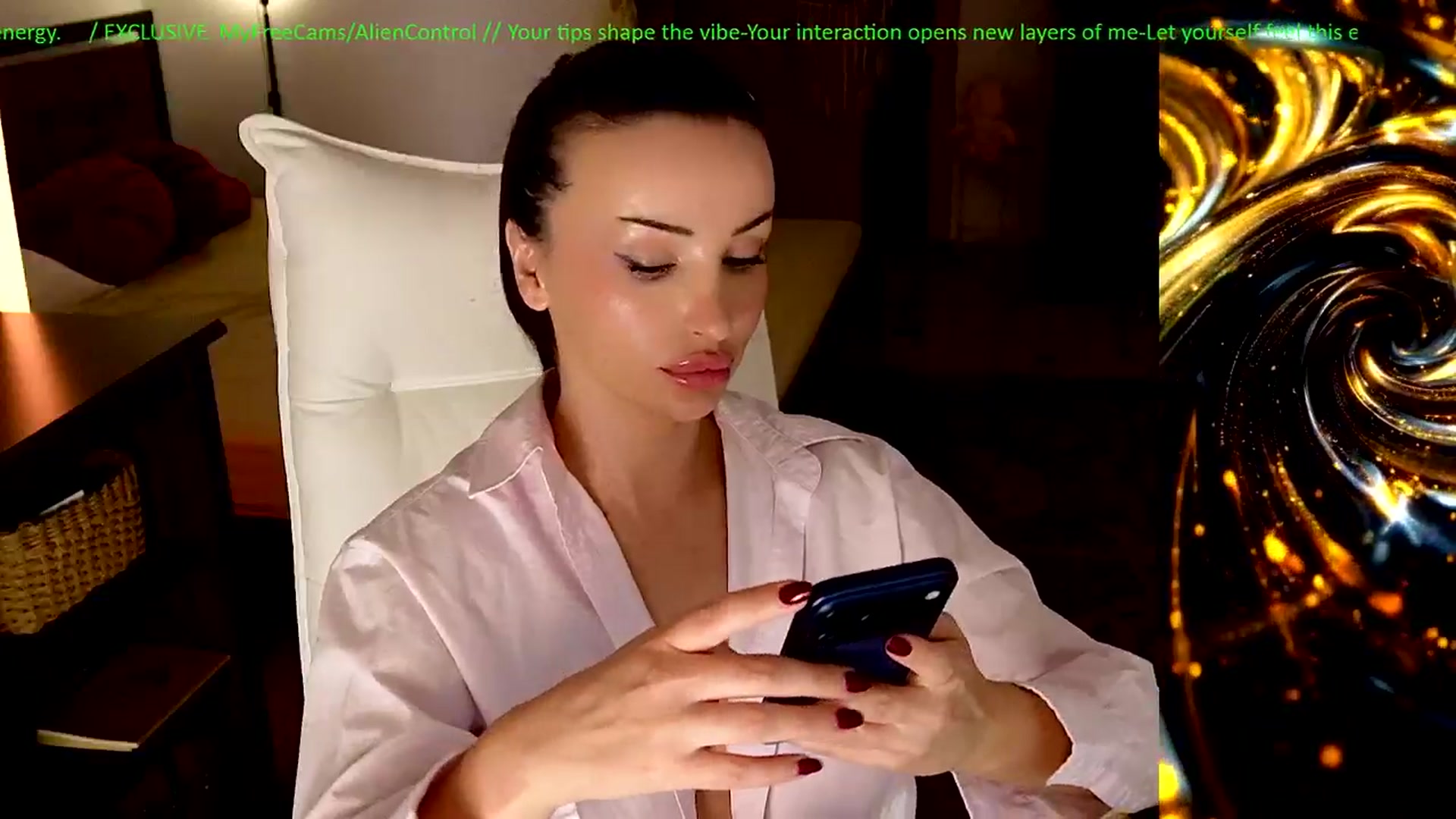 Gallery image thumbnail from AlienControl's myfreecams stream on, 05/03/2026, 18:43 image 8 of 20