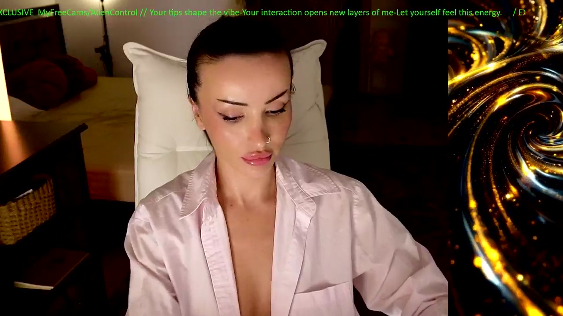 Gallery image thumbnail from AlienControl's myfreecams stream on, 05/03/2026, 18:43 image 4 of 20