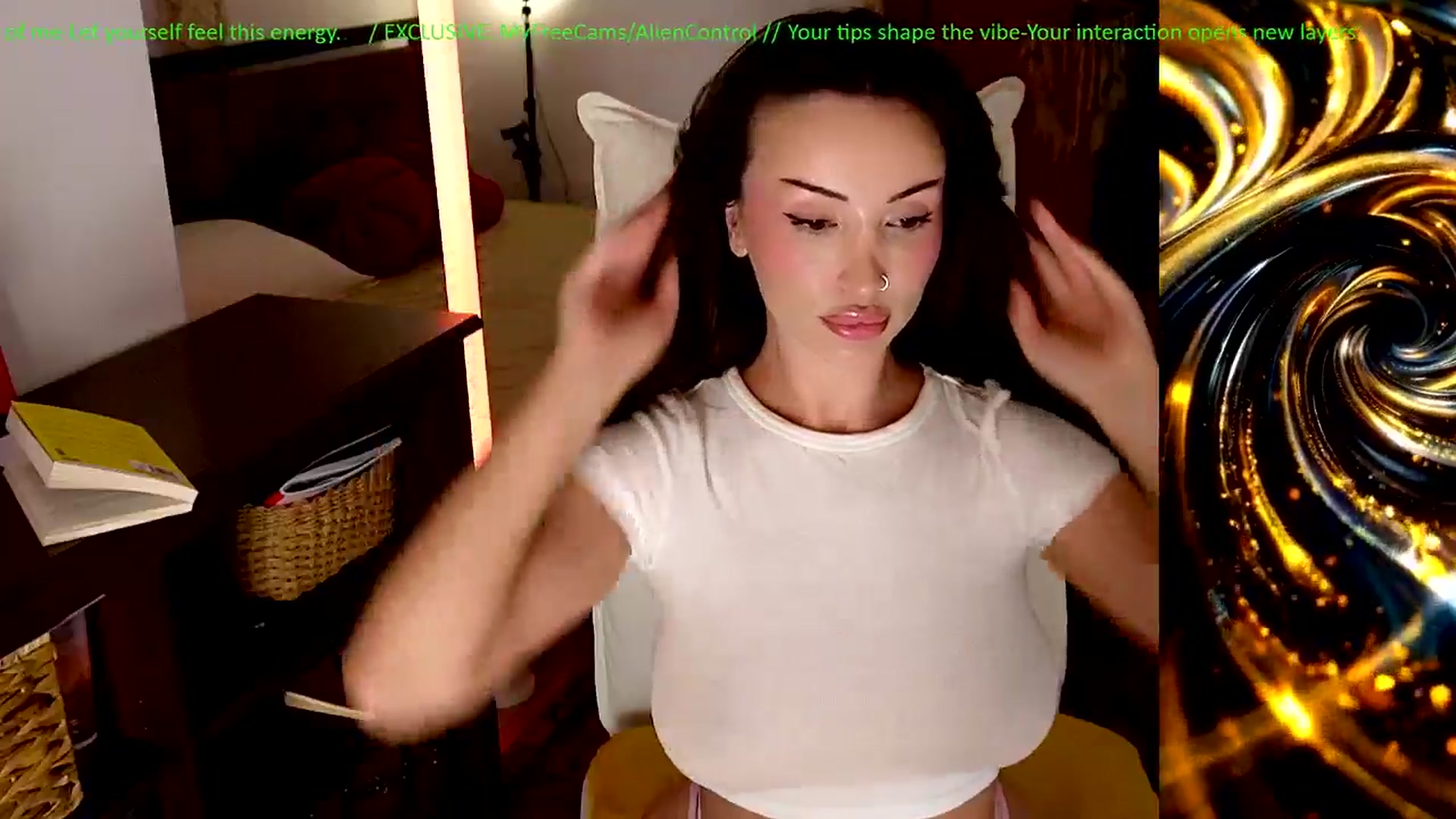 Gallery image thumbnail from AlienControl's myfreecams stream on, 05/04/2026, 19:12 image 10 of 20