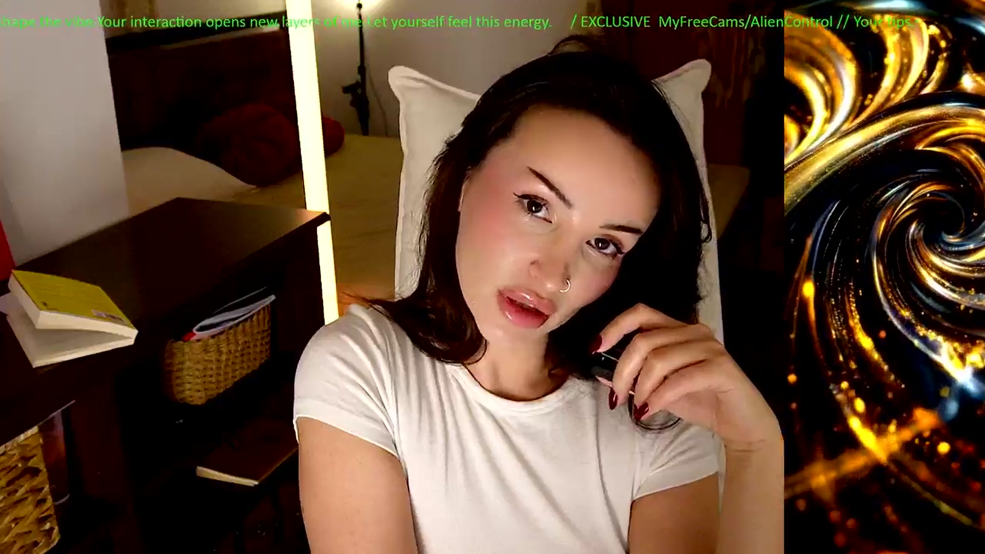 Gallery image thumbnail from AlienControl's myfreecams stream on, 05/04/2026, 19:12 image 11 of 20