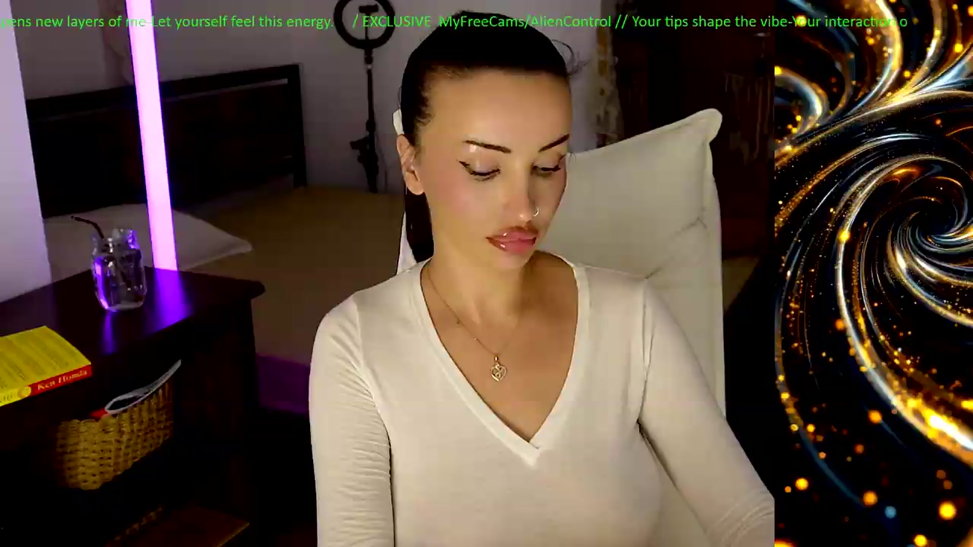 Gallery image thumbnail from AlienControl's myfreecams stream on, 05/08/2026, 16:46 image 4 of 20