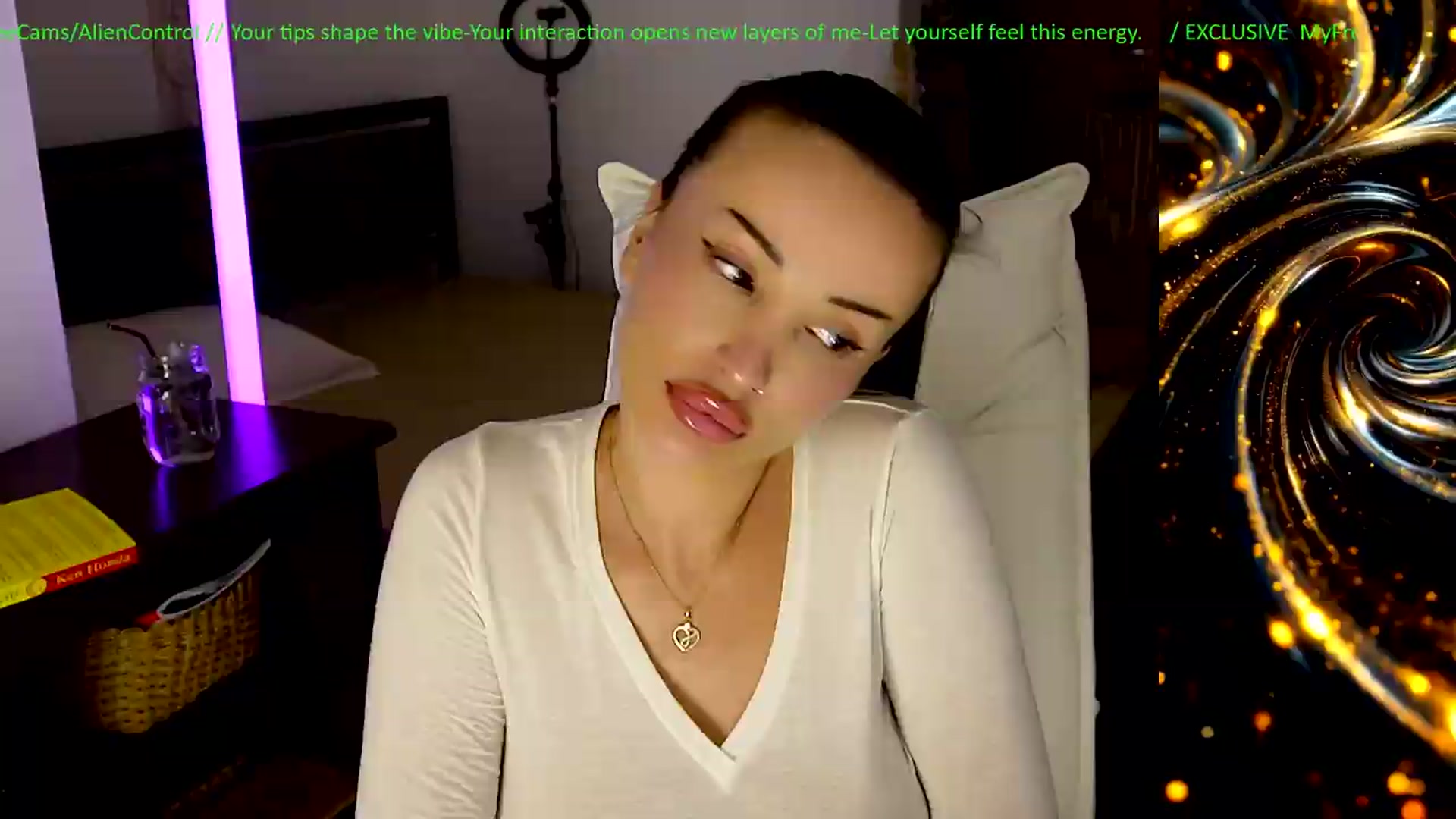 Gallery image thumbnail from AlienControl's myfreecams stream on, 05/08/2026, 16:46 image 3 of 20