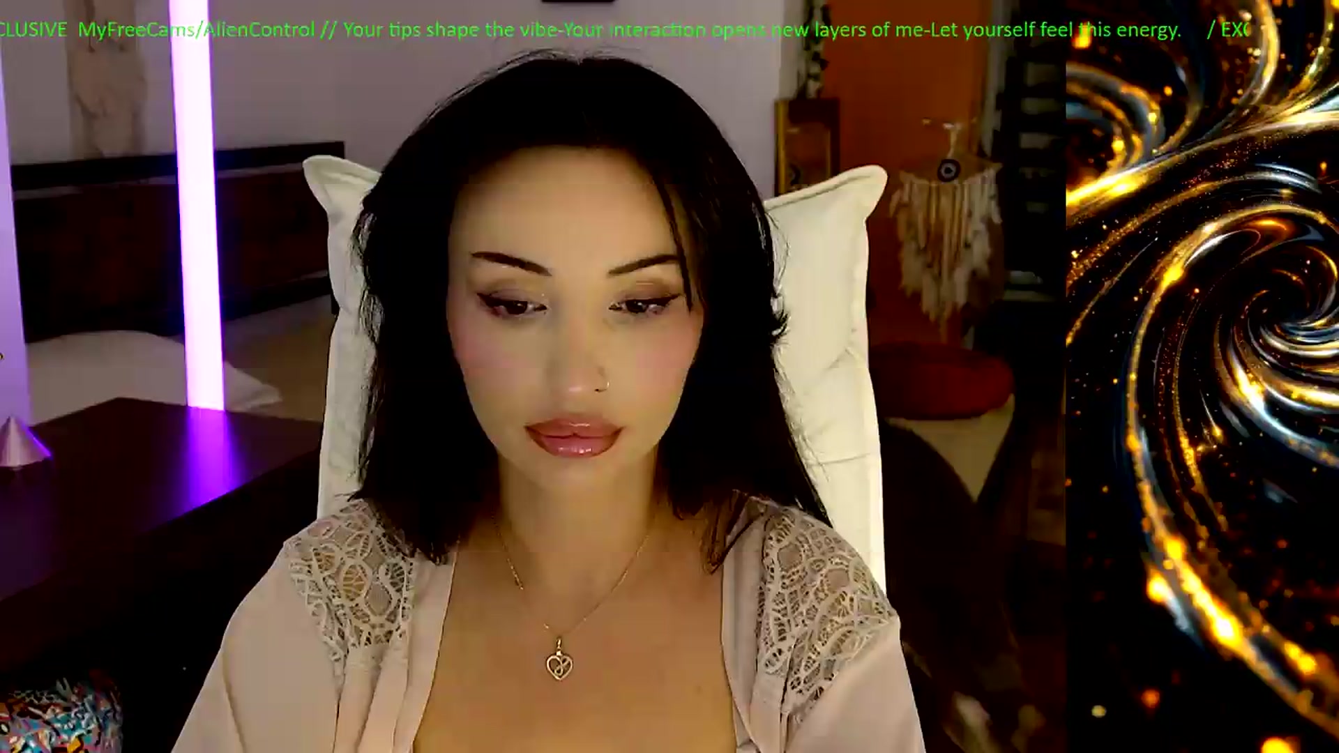 Gallery image thumbnail from AlienControl's myfreecams stream on, 05/09/2026, 15:30 image 12 of 20
