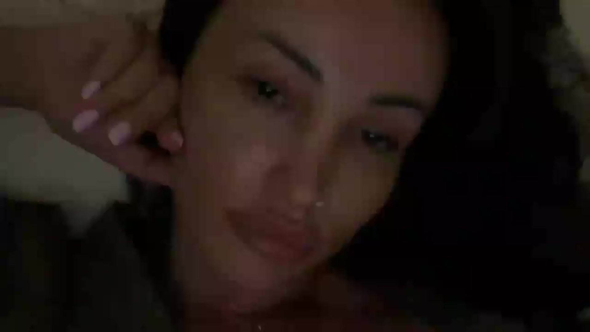 Gallery image thumbnail from AlienControl's myfreecams stream on, 05/20/2026, 19:17 image 15 of 20