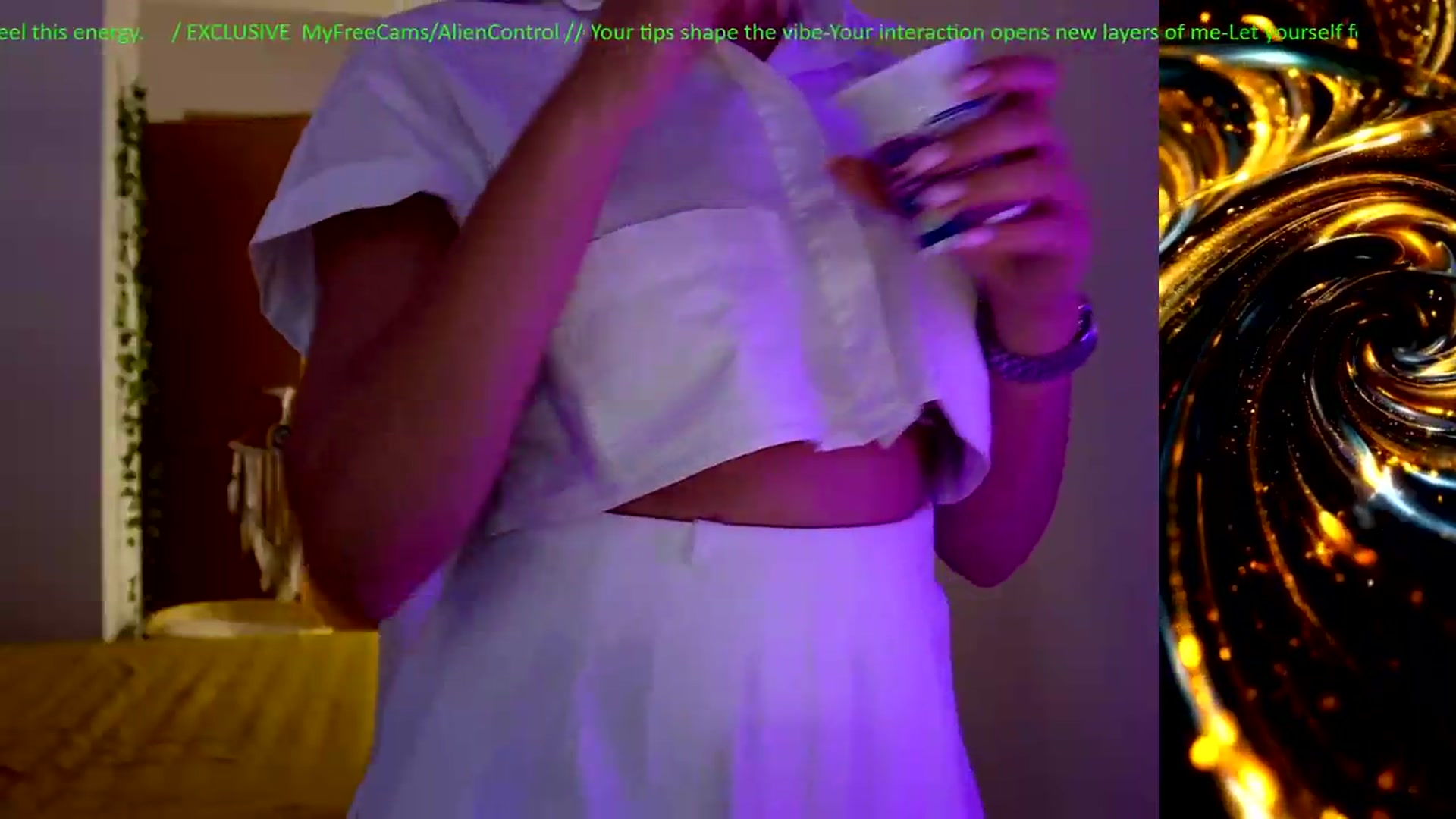 Gallery image thumbnail from AlienControl's myfreecams stream on, 05/29/2026, 17:33 image 3 of 20