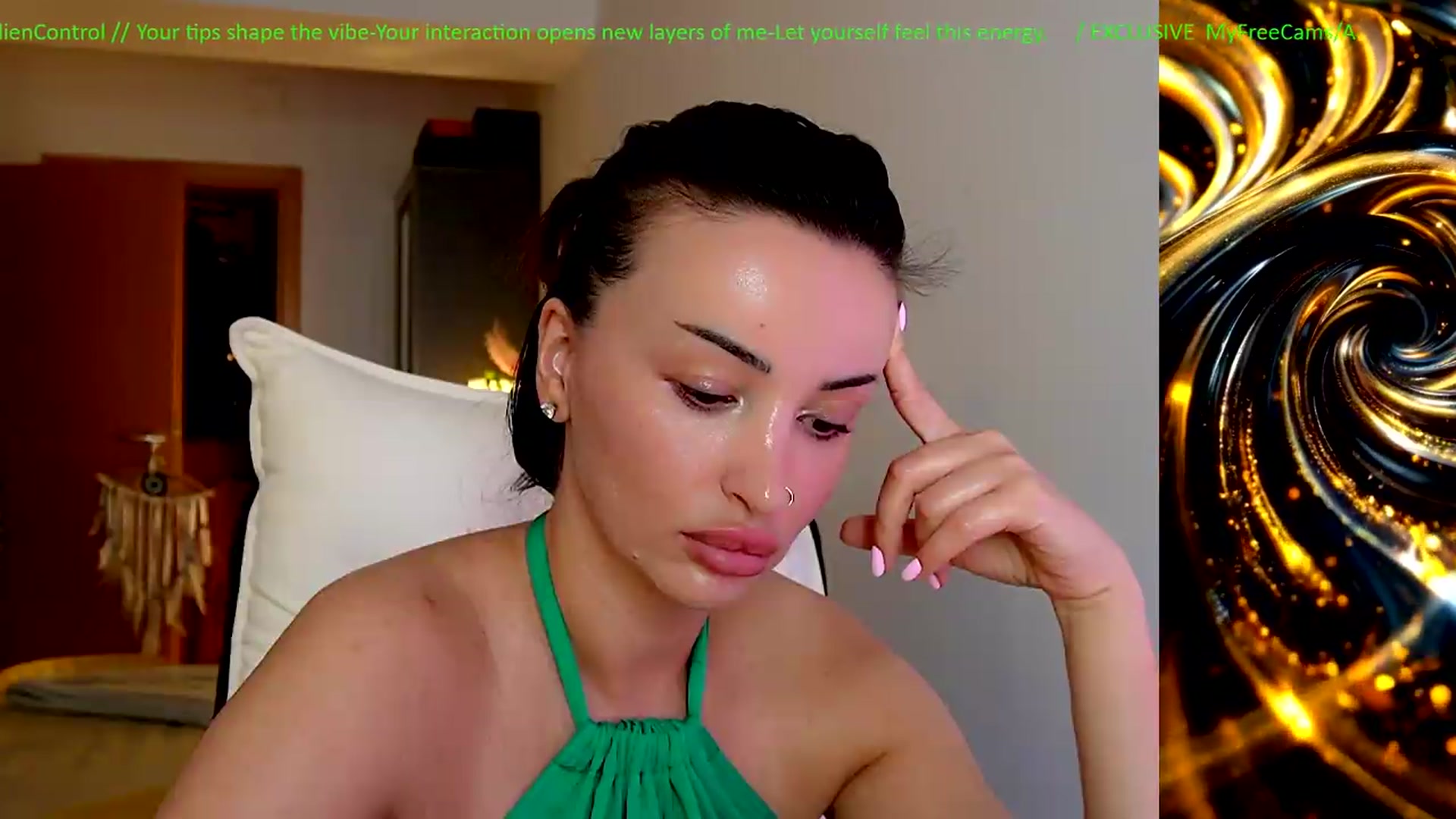Gallery image thumbnail from AlienControl's myfreecams stream on, 06/01/2026, 08:42 image 19 of 20