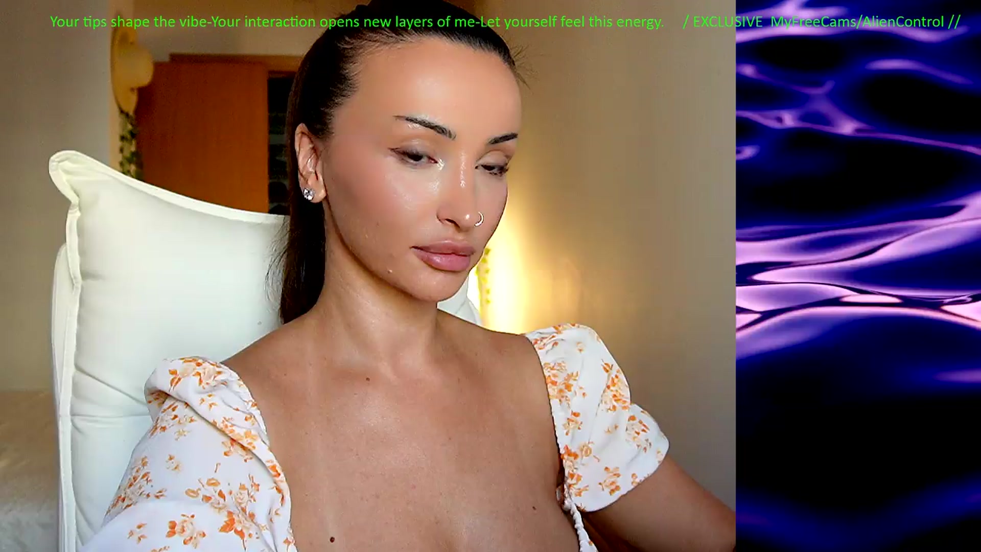 Gallery image thumbnail from AlienControl's myfreecams stream on, 06/16/2026, 14:36 image 6 of 20