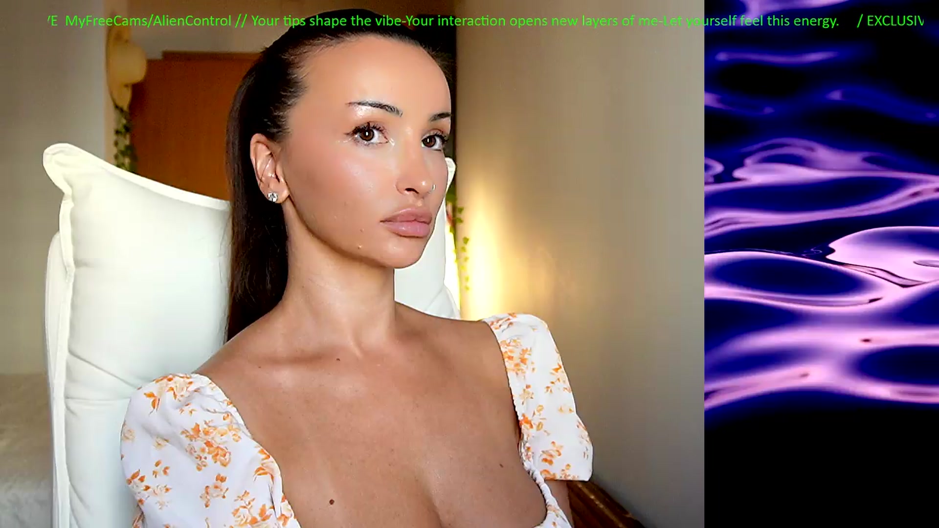 Gallery image thumbnail from AlienControl's myfreecams stream on, 06/16/2026, 14:36 image 7 of 20