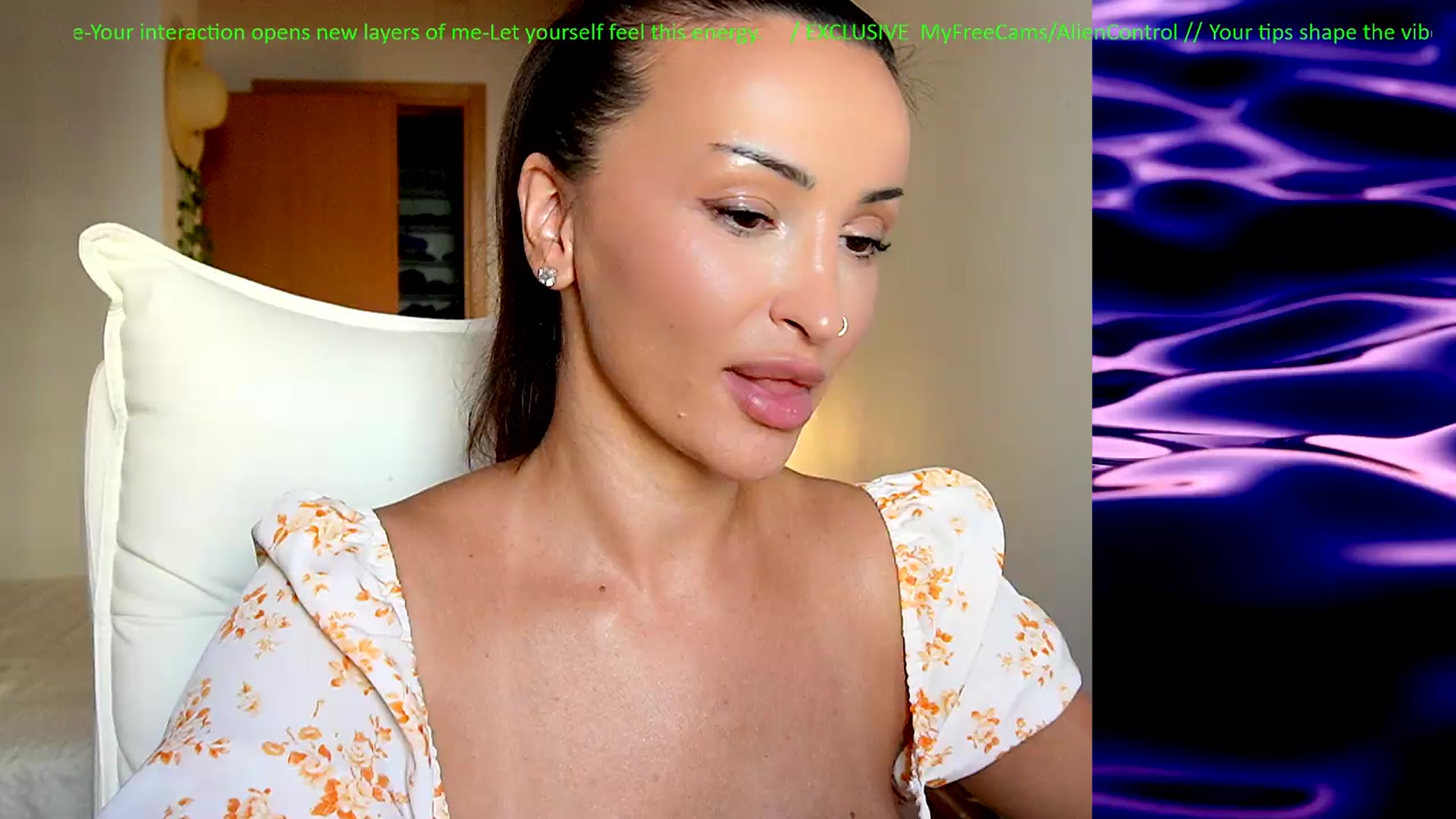 Gallery image thumbnail from AlienControl's myfreecams stream on, 06/16/2026, 14:36 image 10 of 20