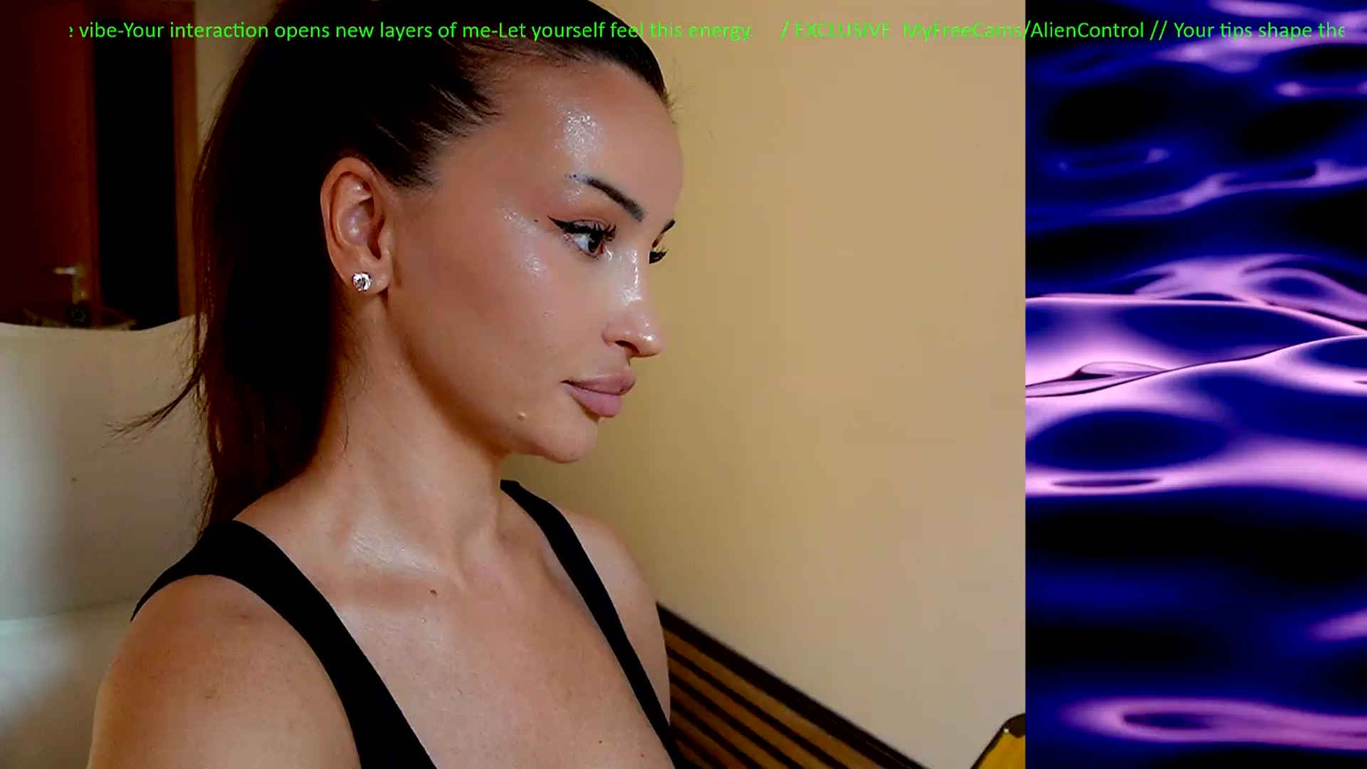 Gallery image thumbnail from AlienControl's myfreecams stream on, 06/25/2026, 17:20 image 15 of 20