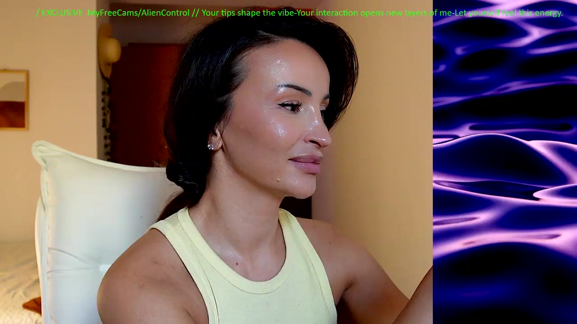 Gallery image thumbnail from AlienControl's myfreecams stream on, 06/27/2026, 16:06 image 16 of 20